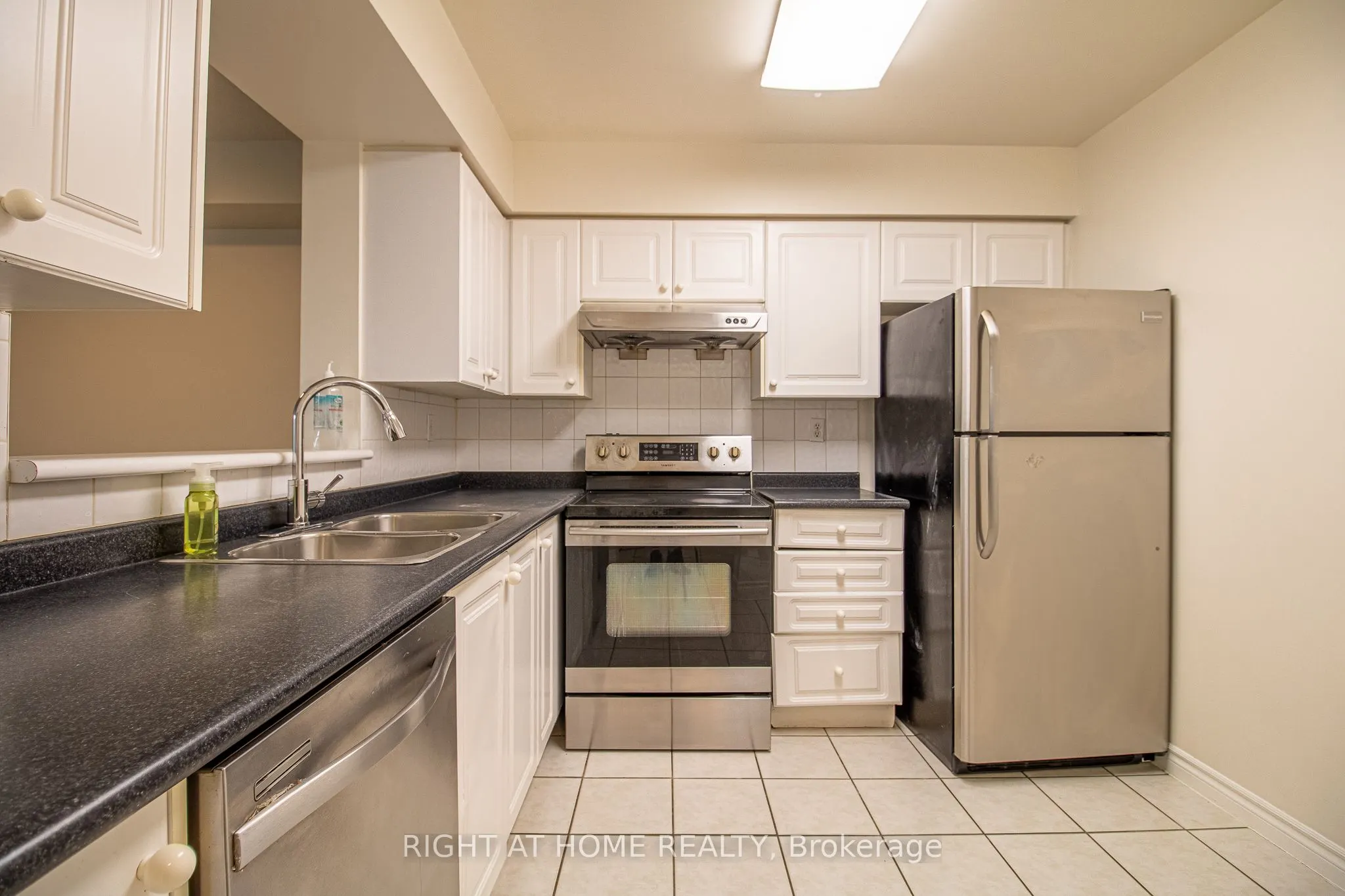 5039 Finch Avenue E, ##309