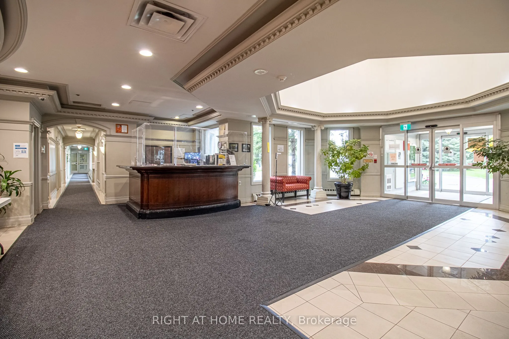5039 Finch Avenue E, ##309