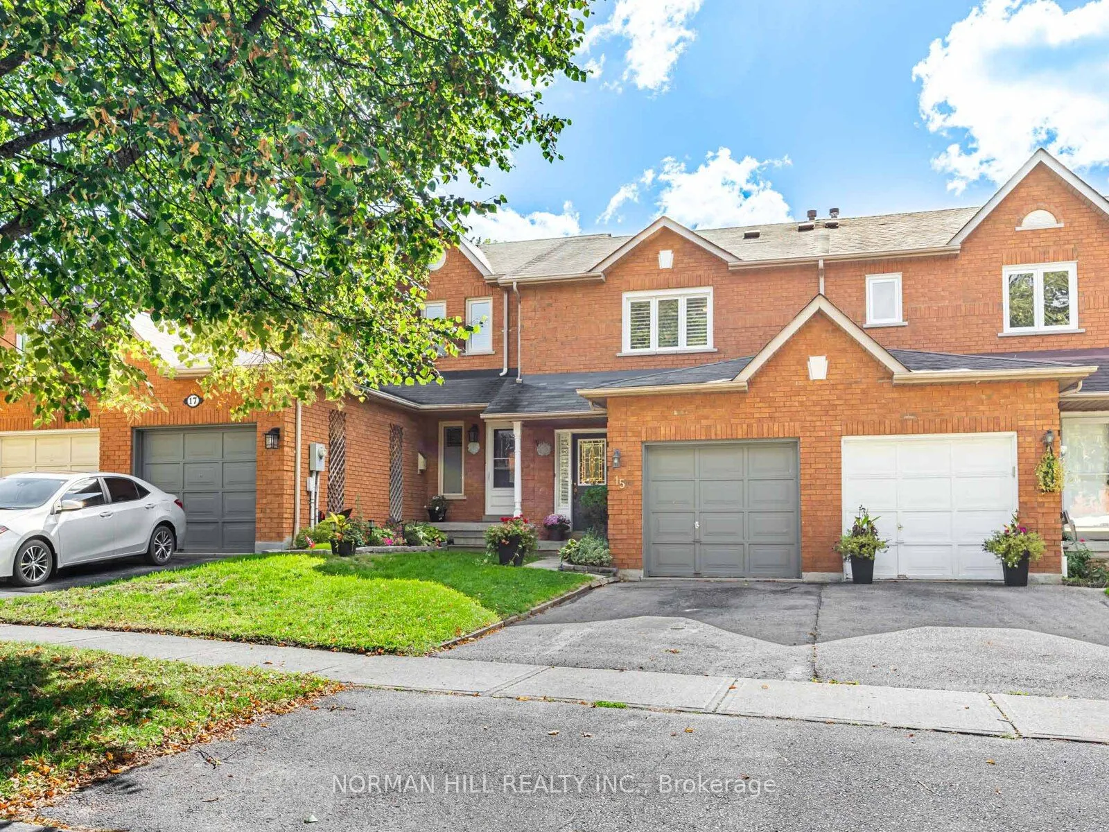 15 Fulton Crescent