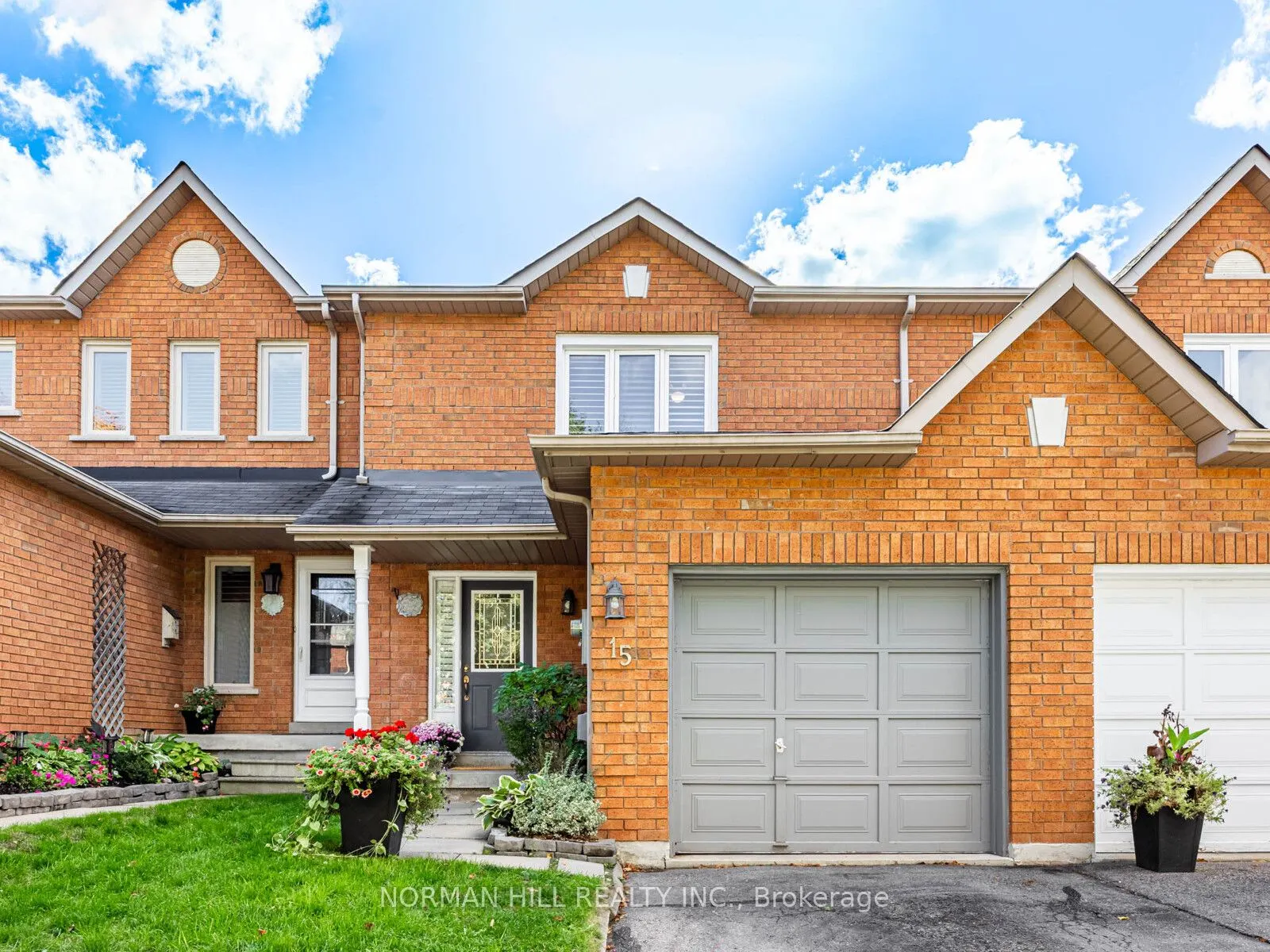 15 Fulton Crescent