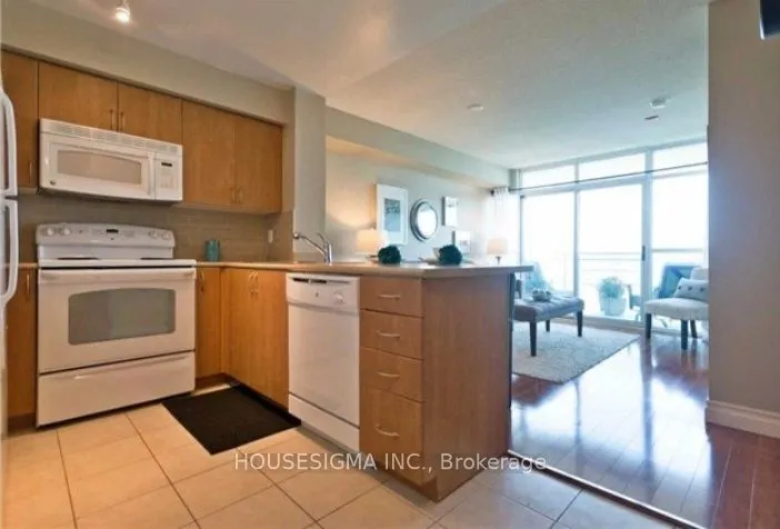 1600 Charles Street, #1006
