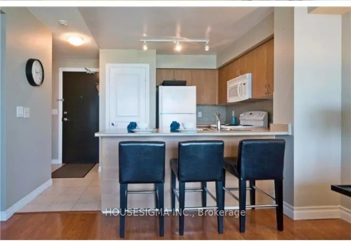 1600 Charles Street, #1006