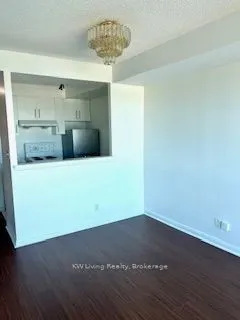 18 Lee Centre Drive, #901