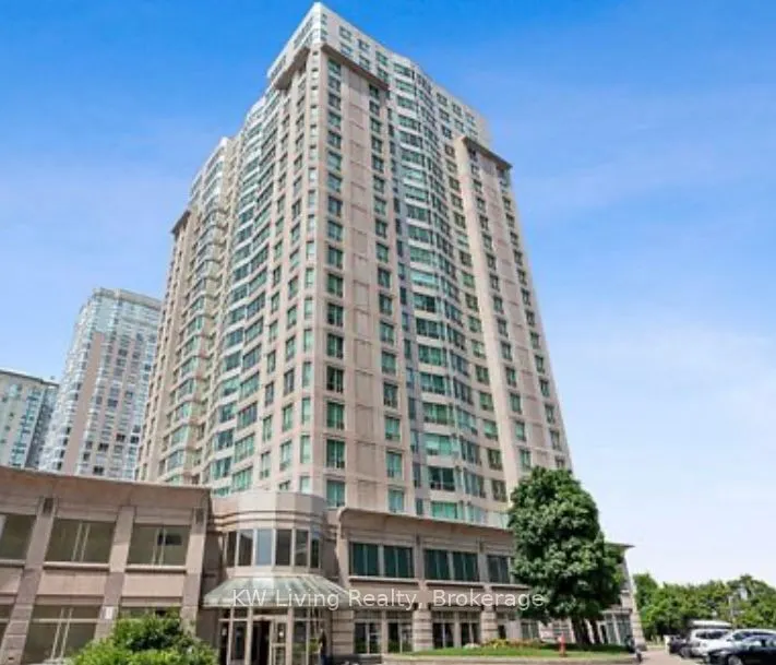 18 Lee Centre Drive, #901