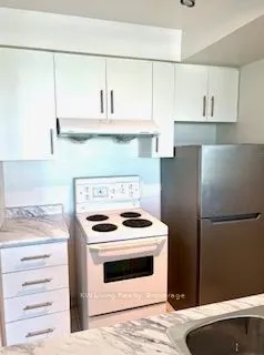 18 Lee Centre Drive, #901