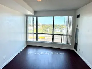 18 Lee Centre Drive, #901