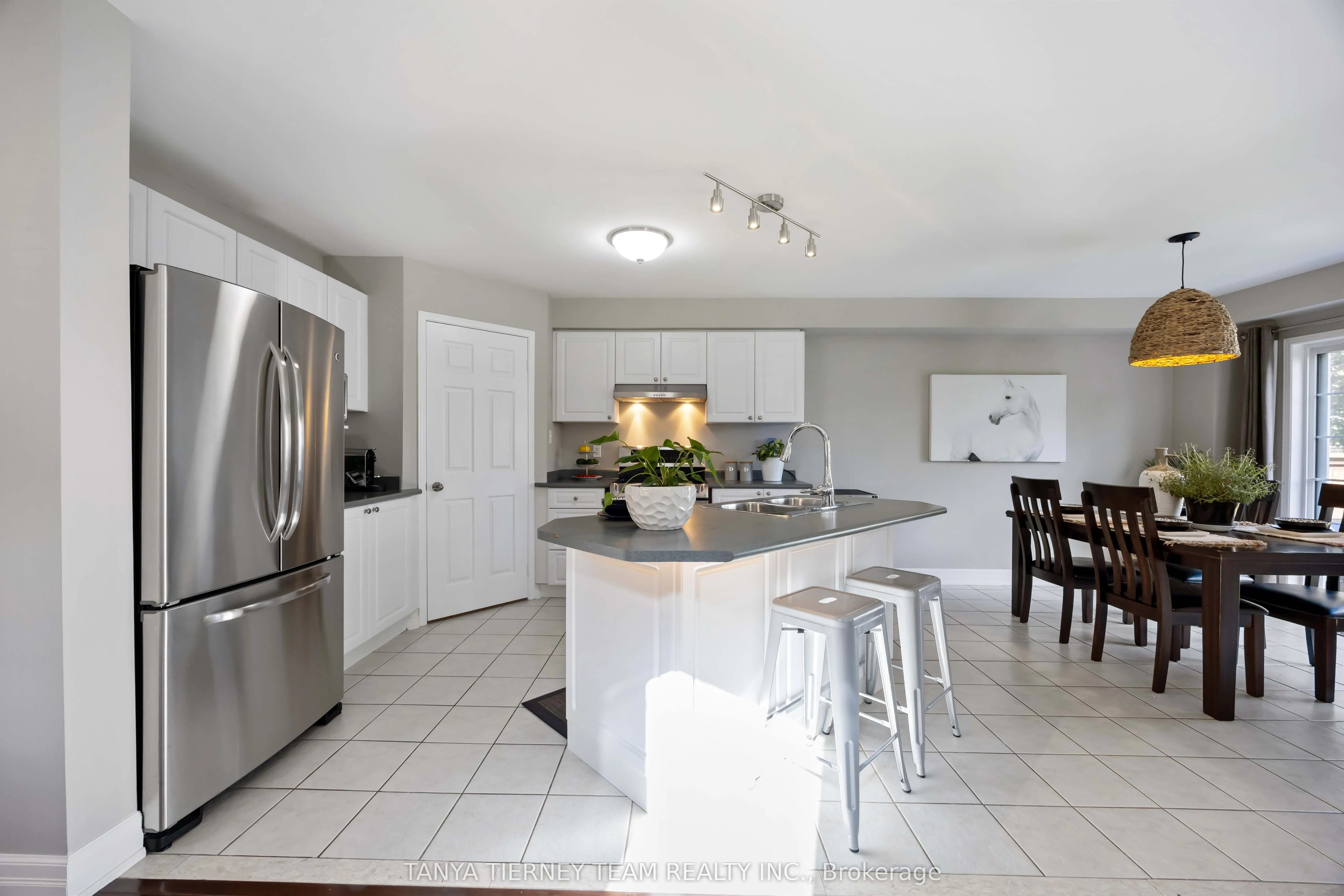 30 Claridge Crescent