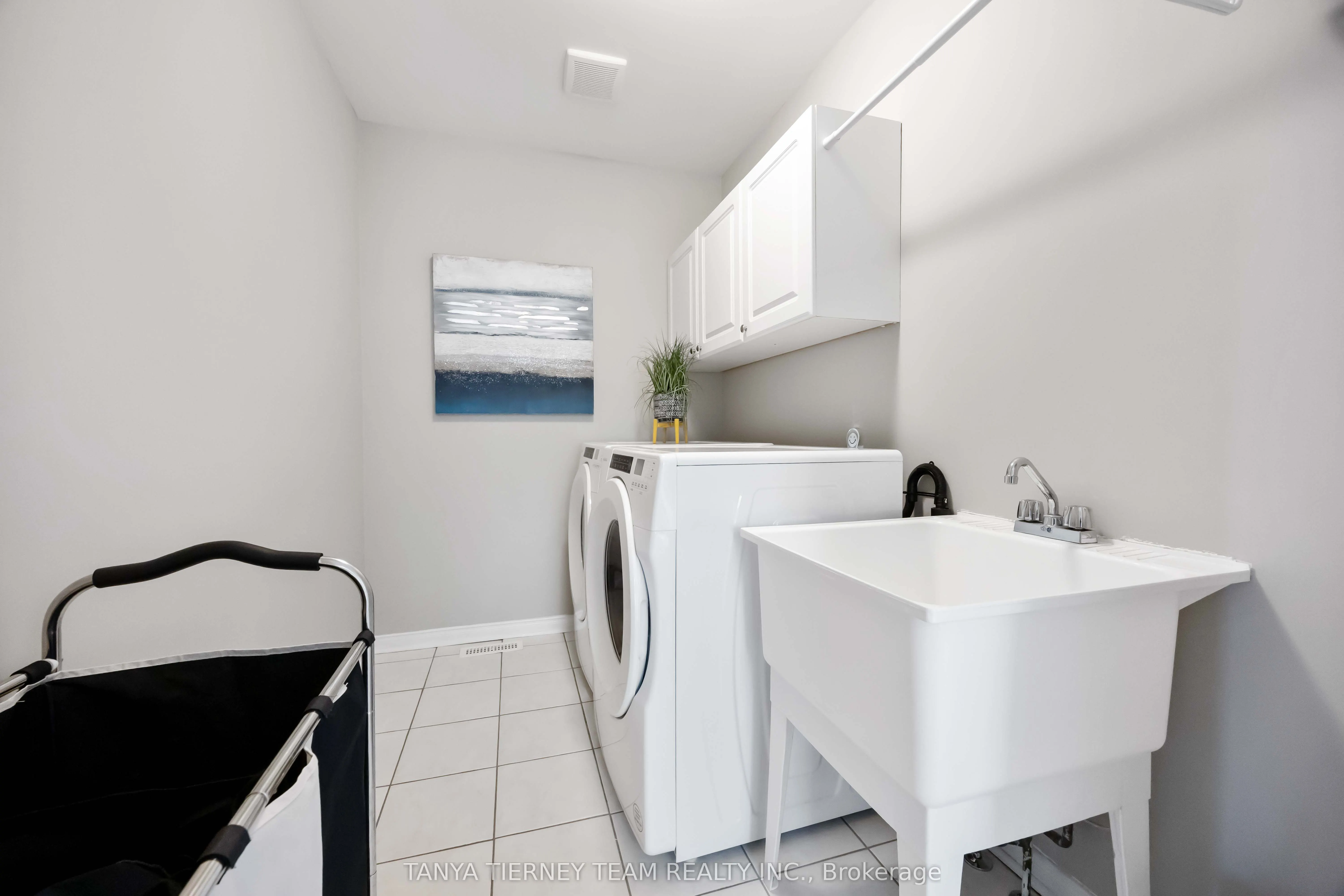 30 Claridge Crescent