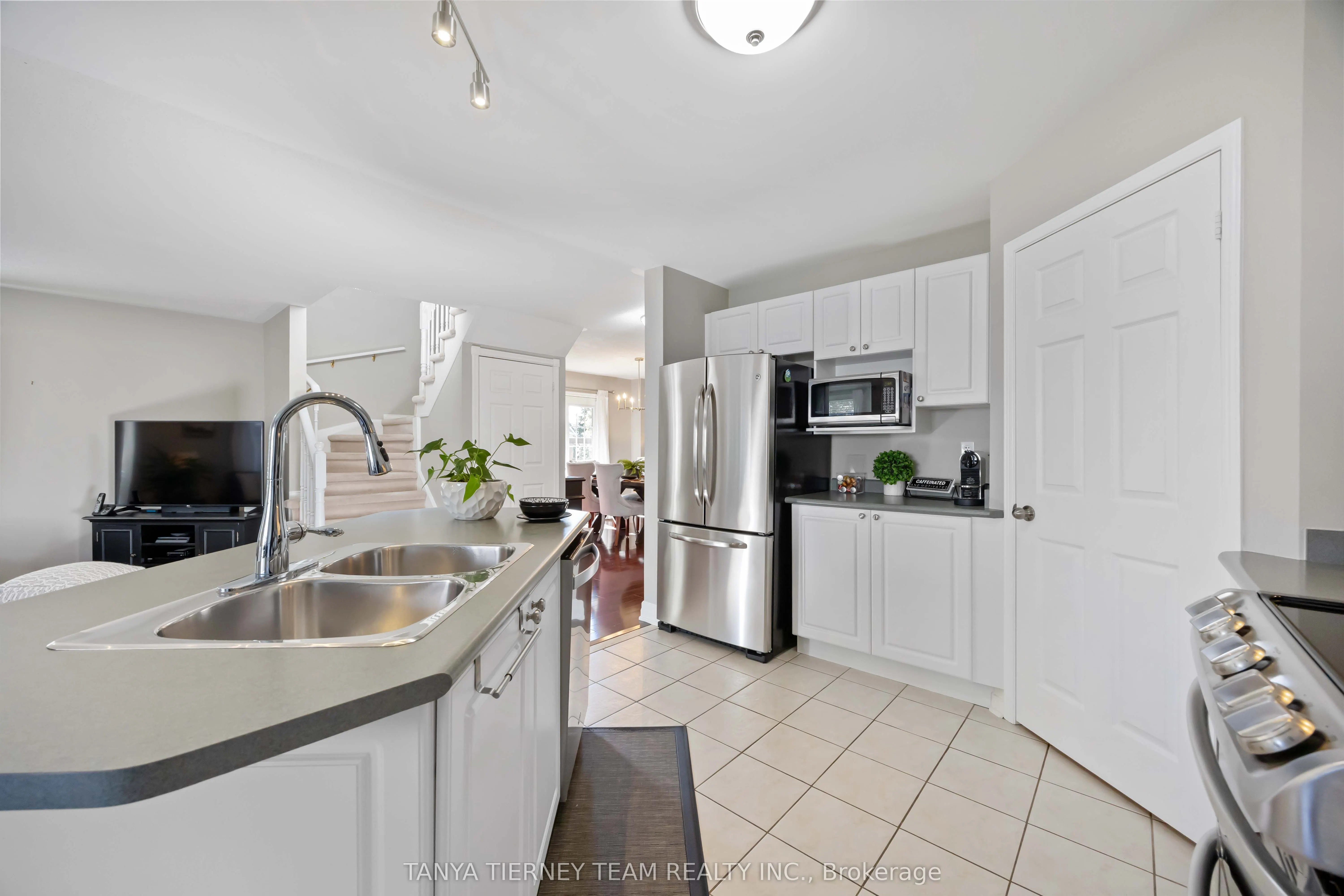 30 Claridge Crescent