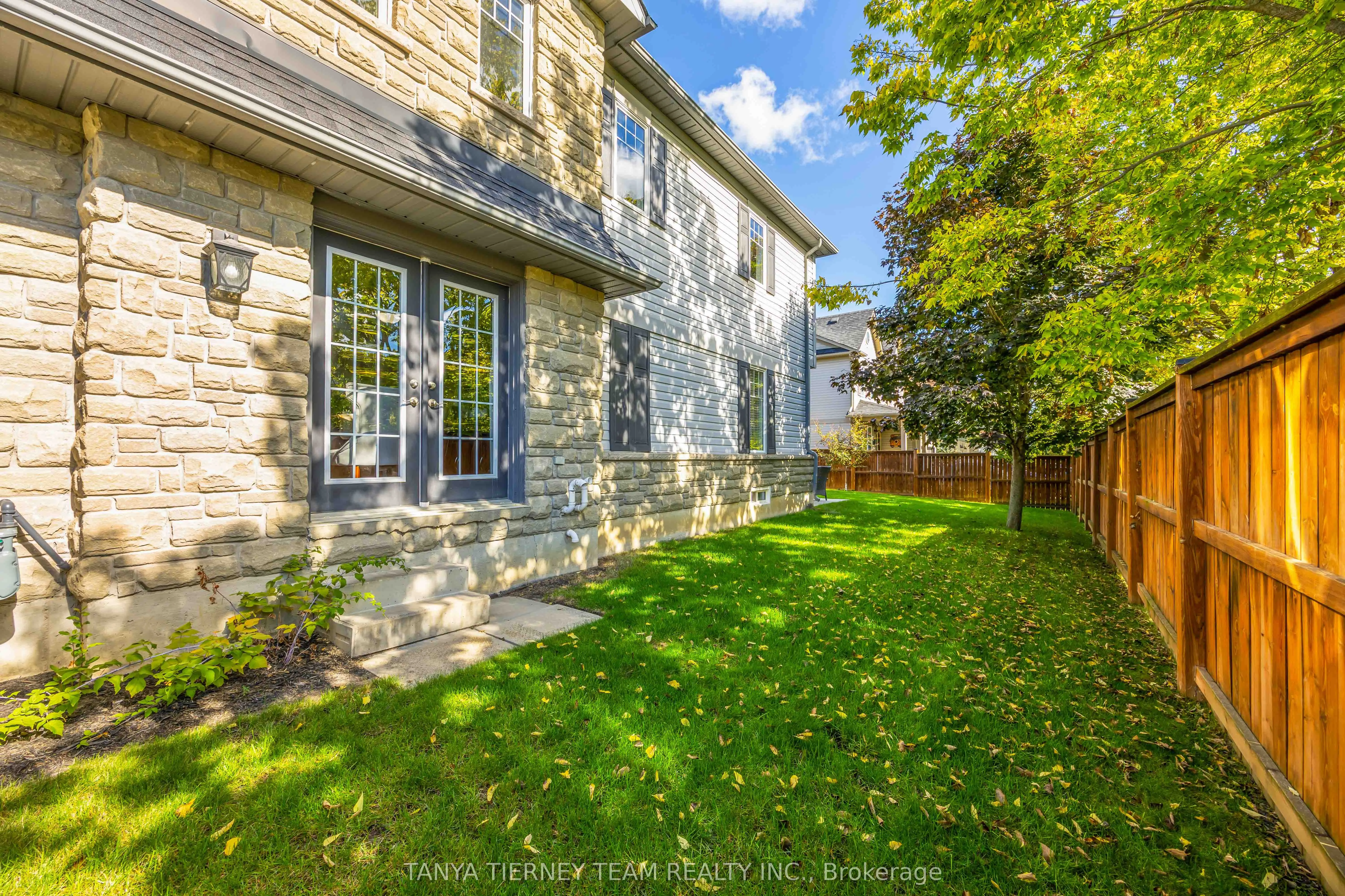 30 Claridge Crescent
