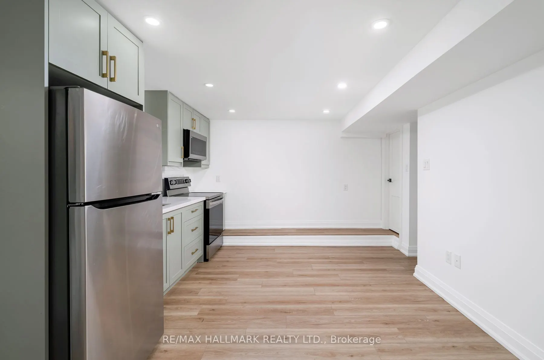 3 Thyra Avenue