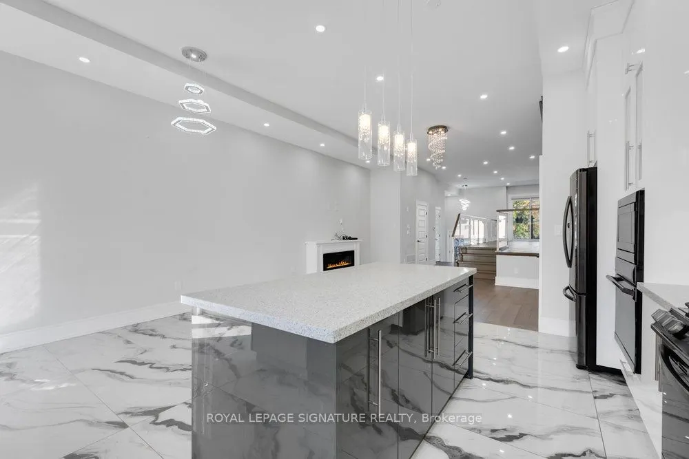 444 Pharmacy Avenue