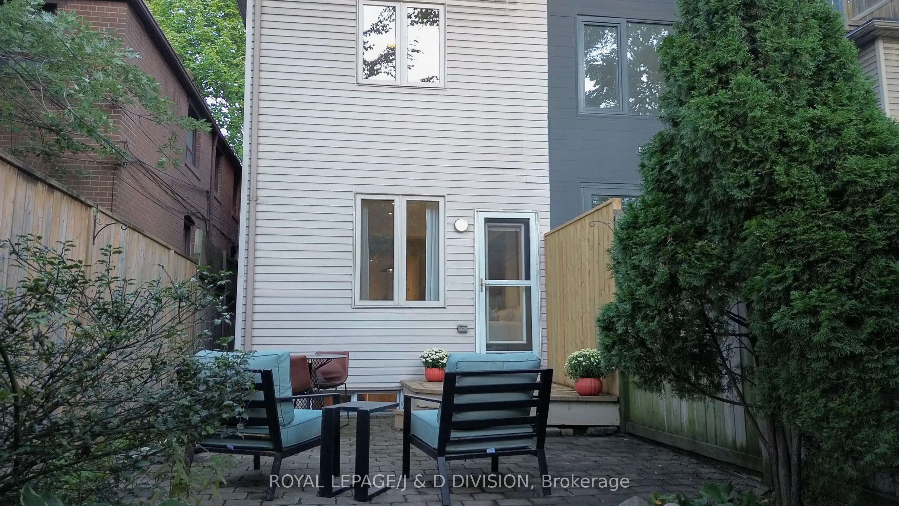 74 Lewis Street