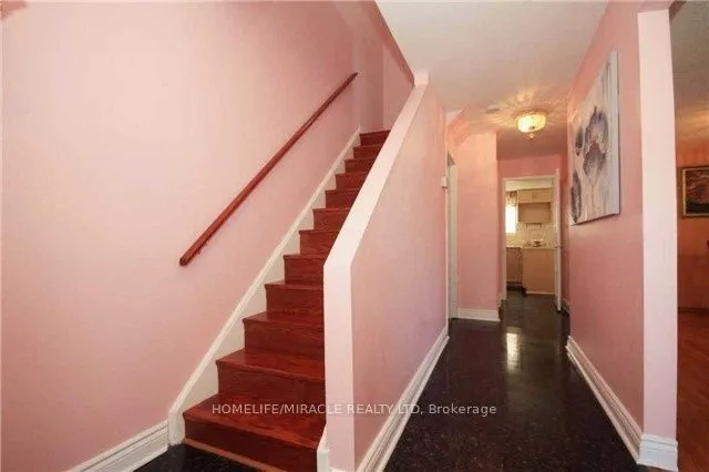 42 Nahanni Terrace