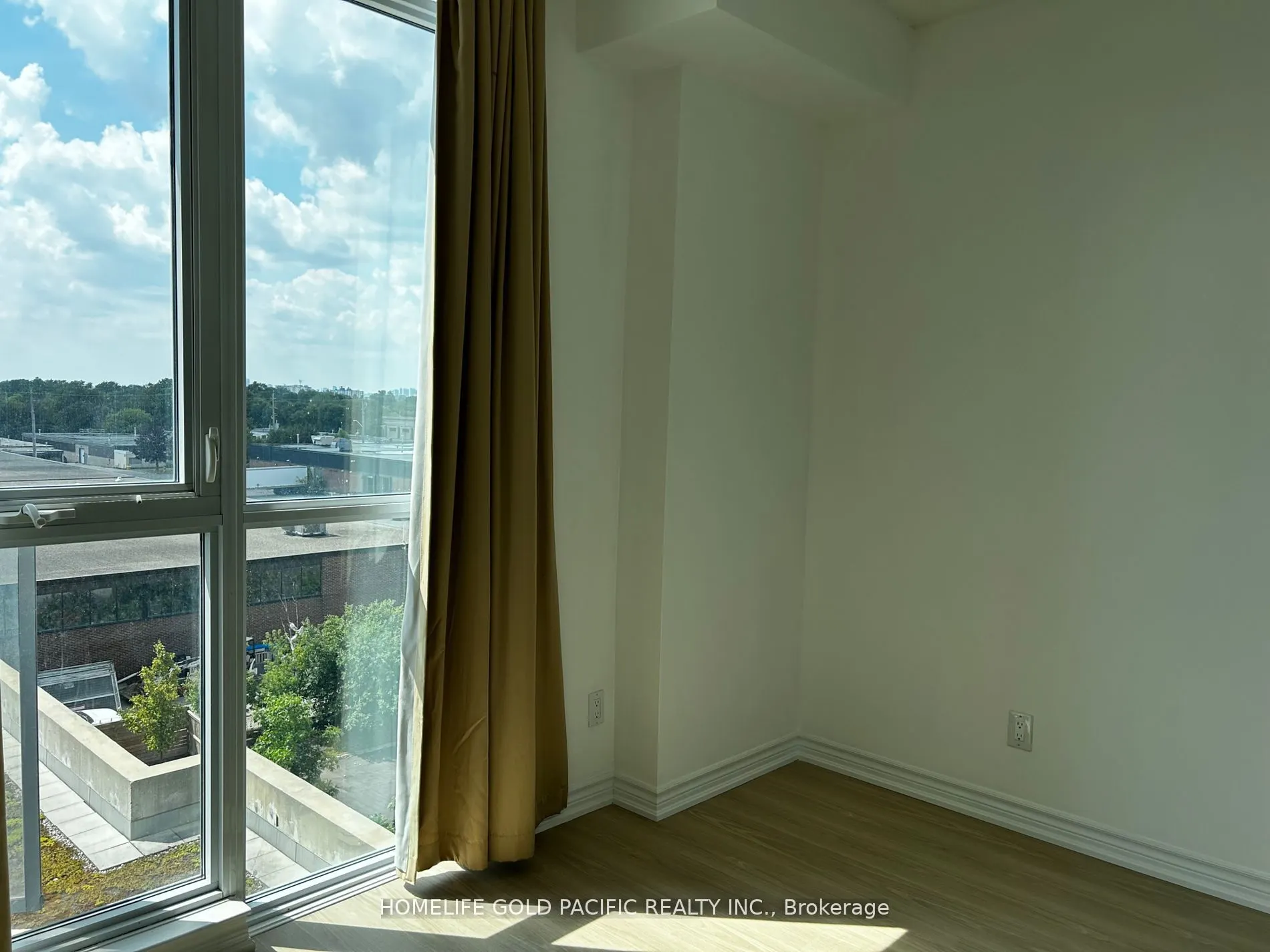 1328 Birchmount Road, #604