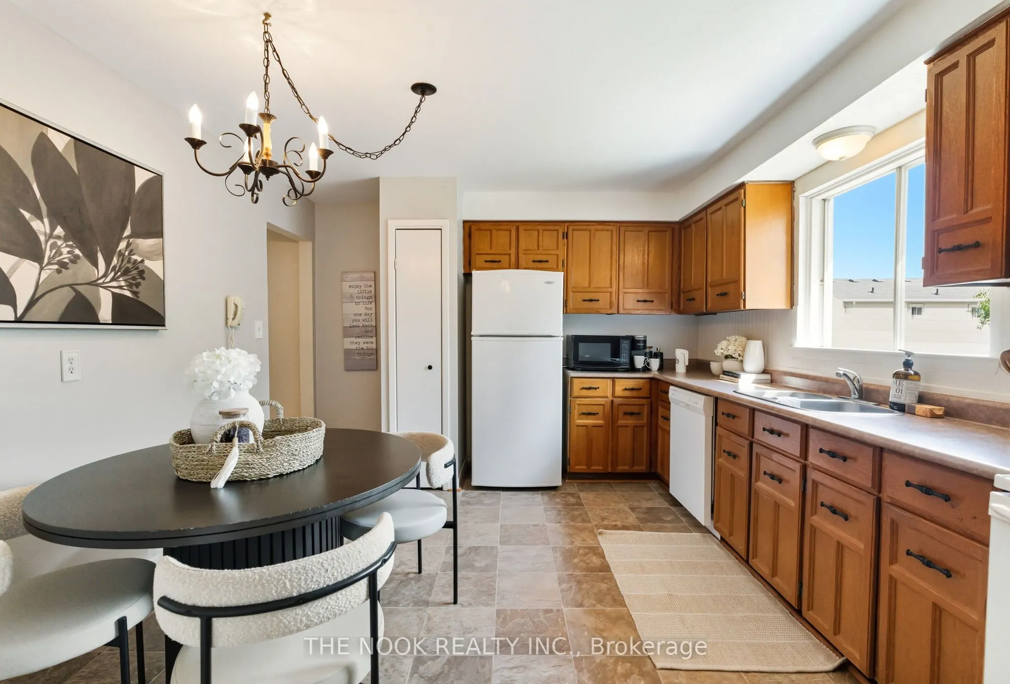 52 Rosalynne Avenue