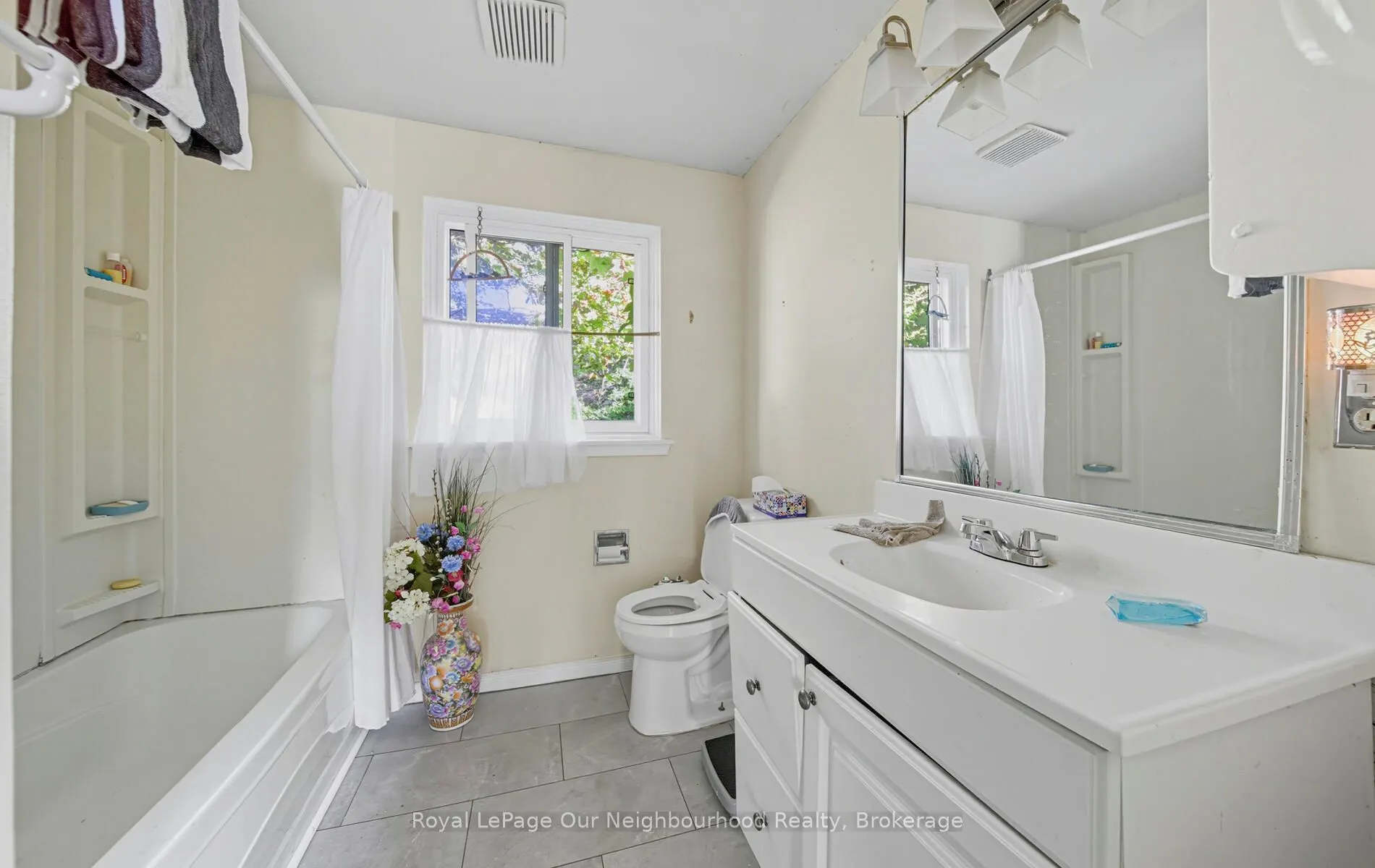 26 Slater Crescent