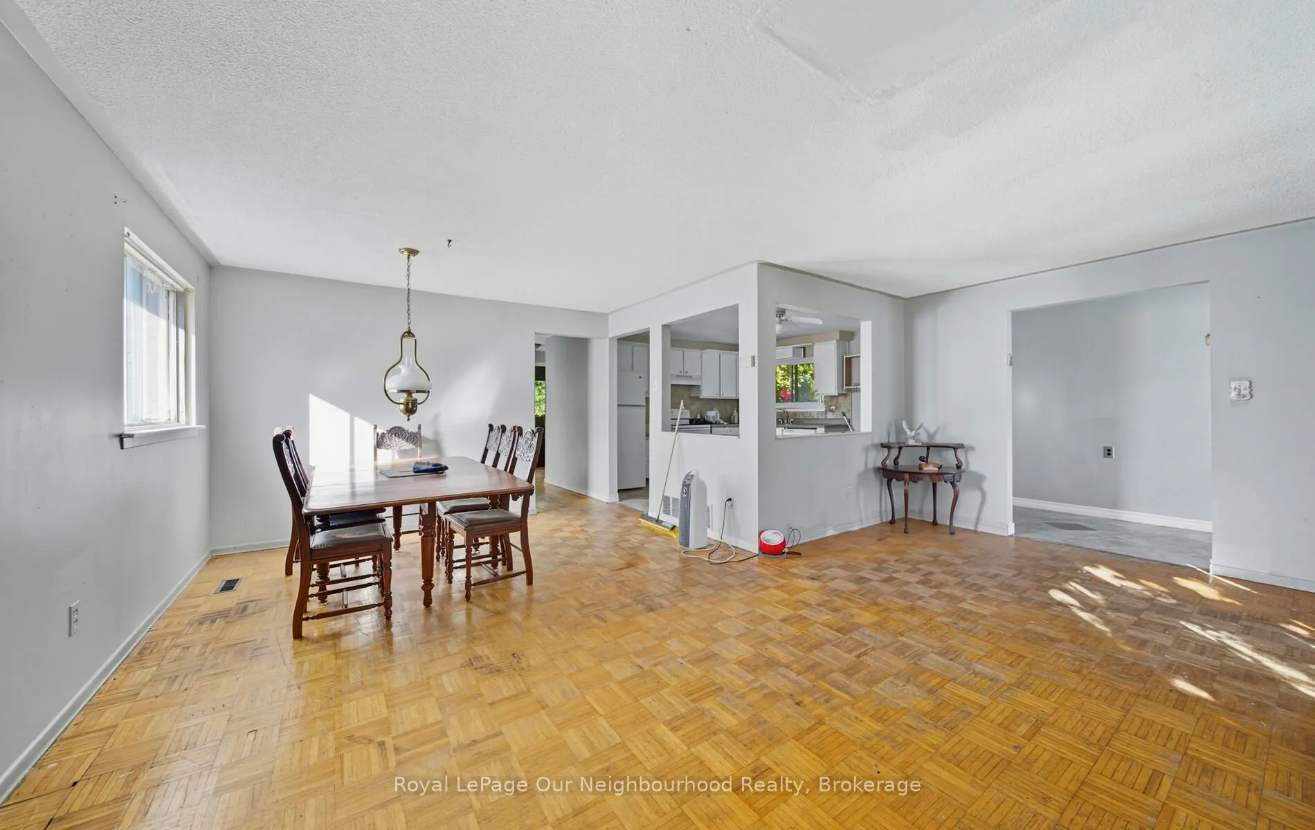 26 Slater Crescent