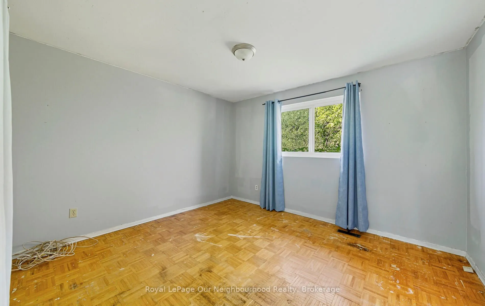 26 Slater Crescent