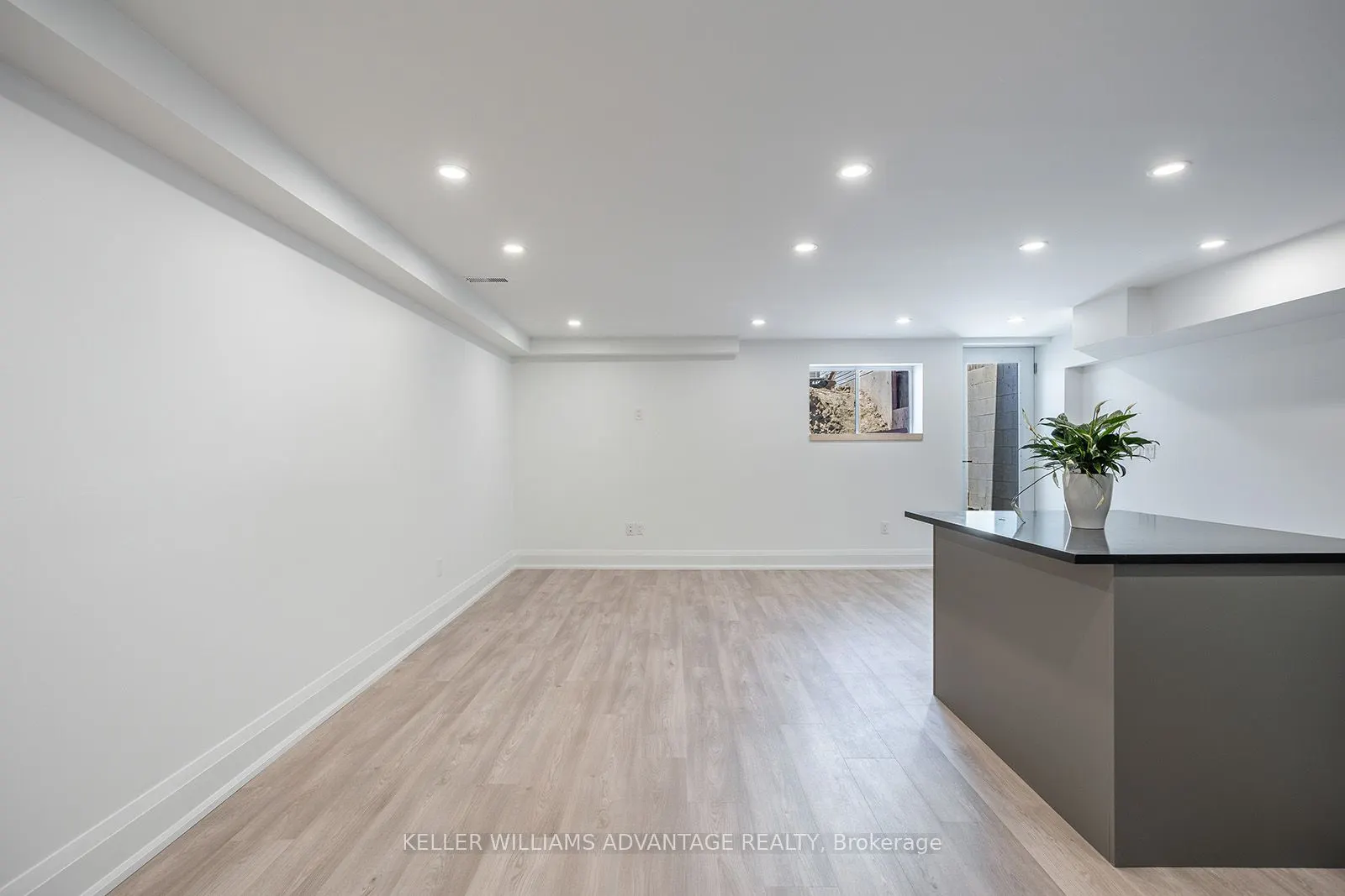 40 Sarah Ashbridge Avenue, #Lower