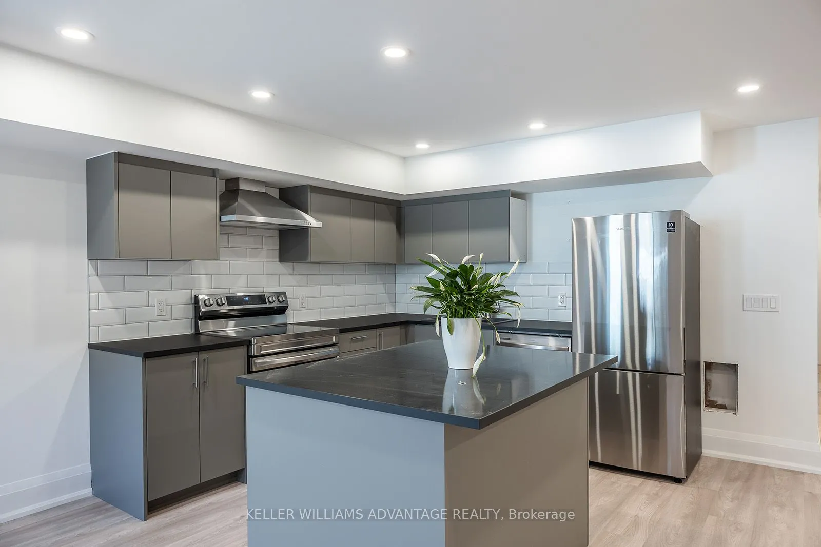 40 Sarah Ashbridge Avenue, #Lower