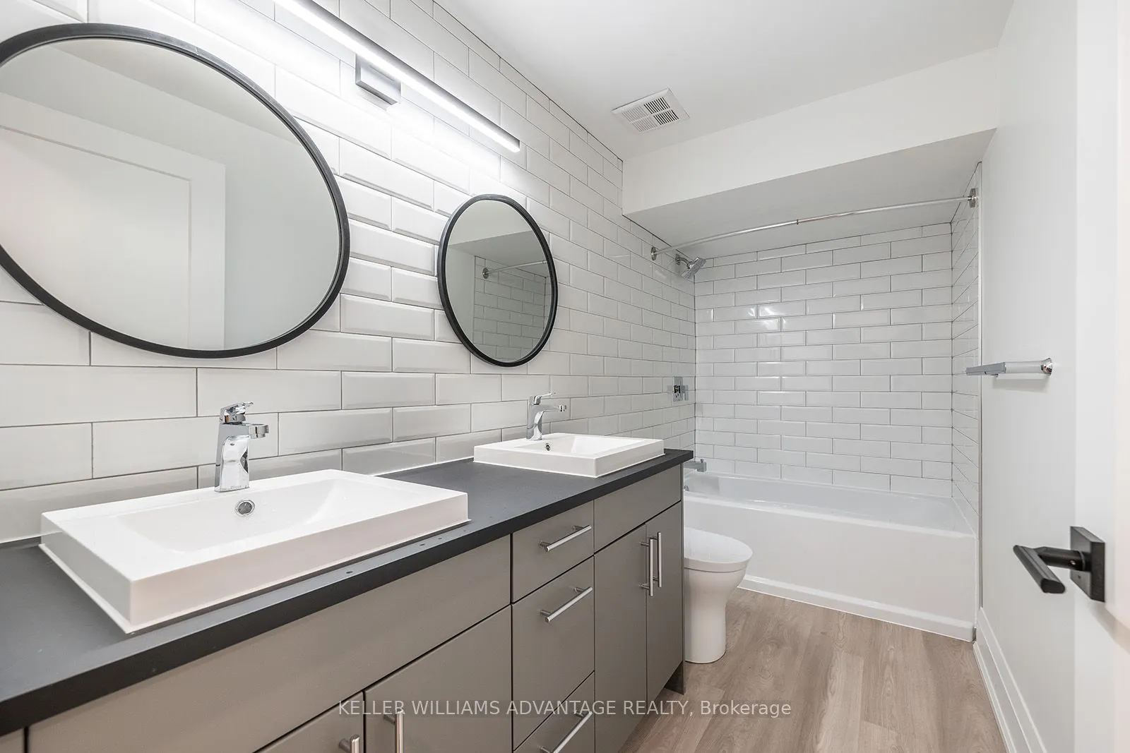 40 Sarah Ashbridge Avenue, #Lower