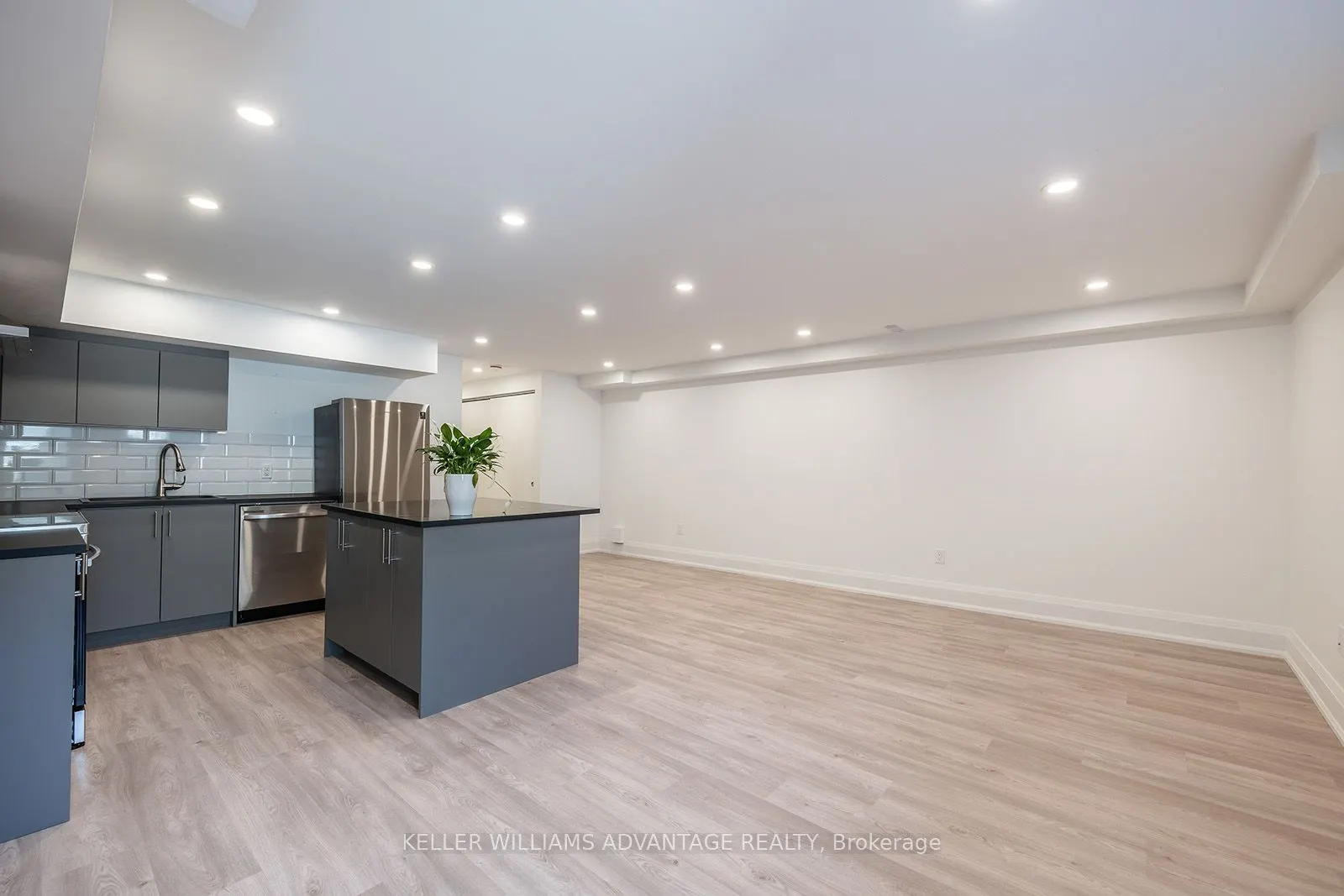 40 Sarah Ashbridge Avenue, #Lower