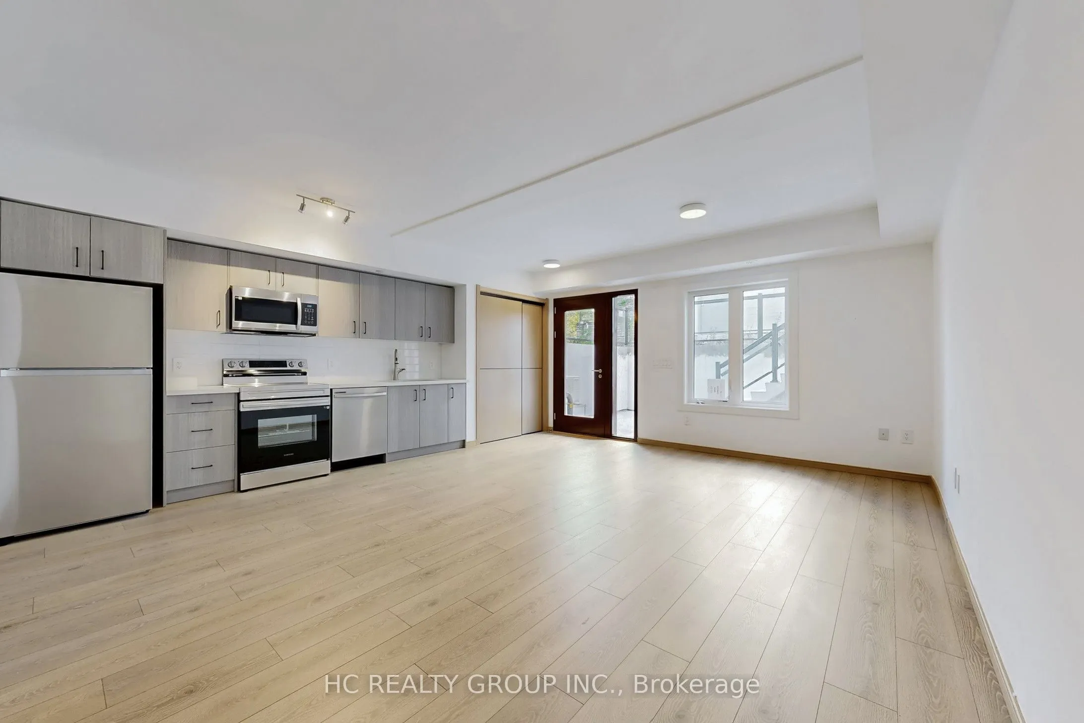 3425 Sheppard Avenue E, #C3-101