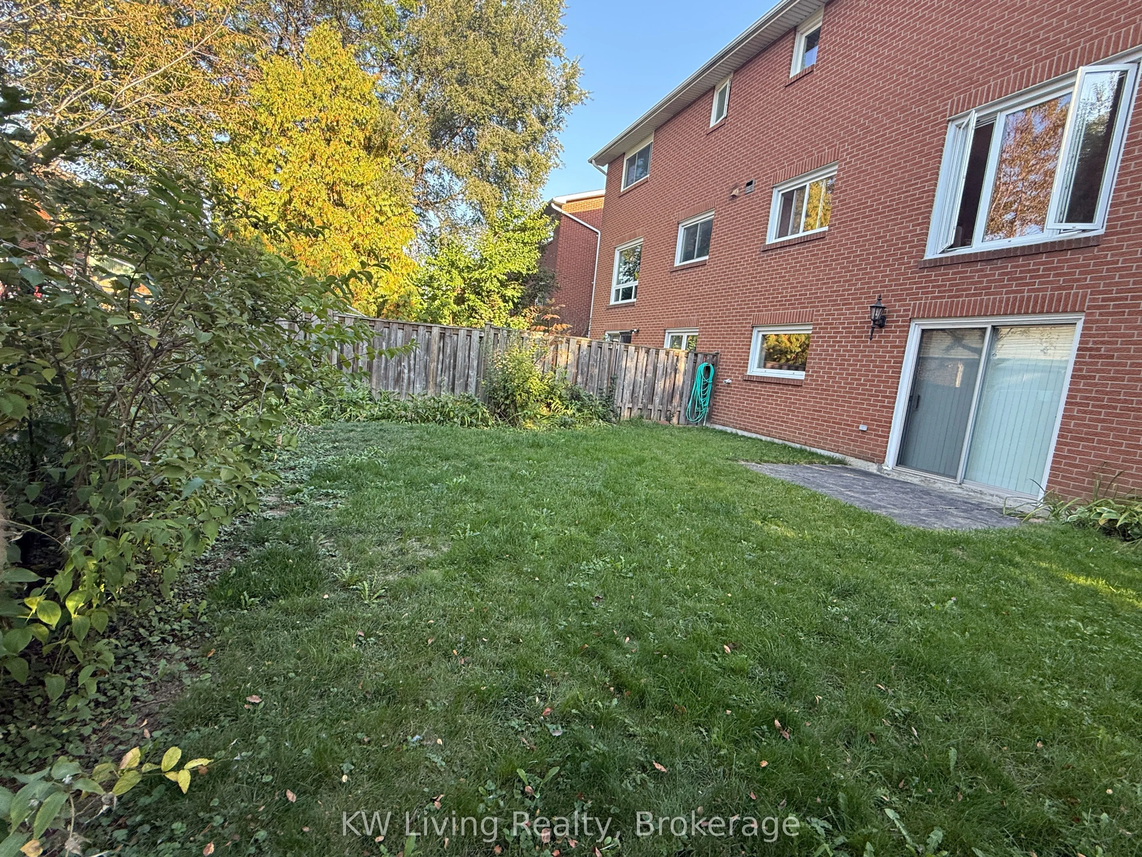 142 Alexmuir Boulevard