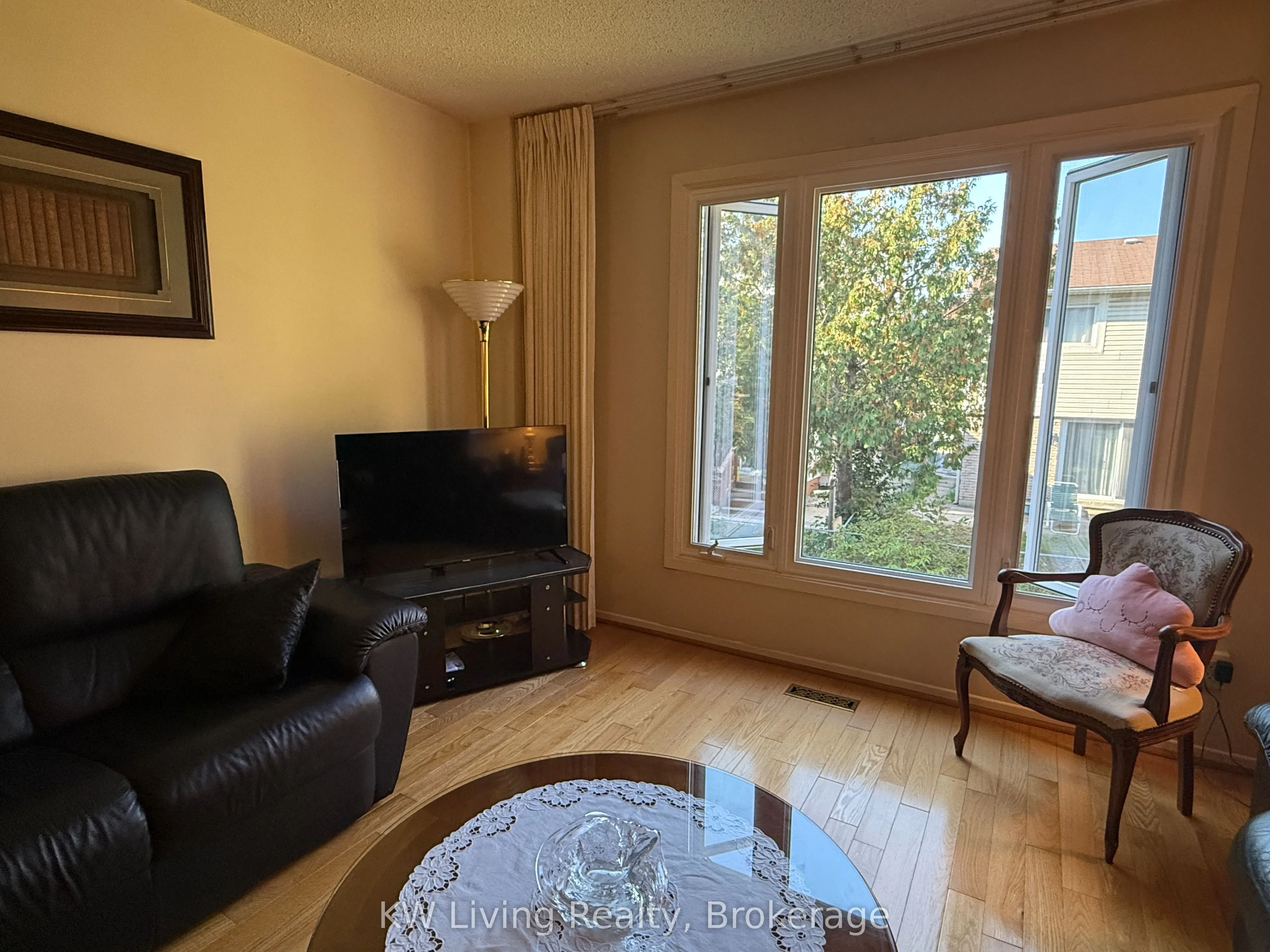142 Alexmuir Boulevard
