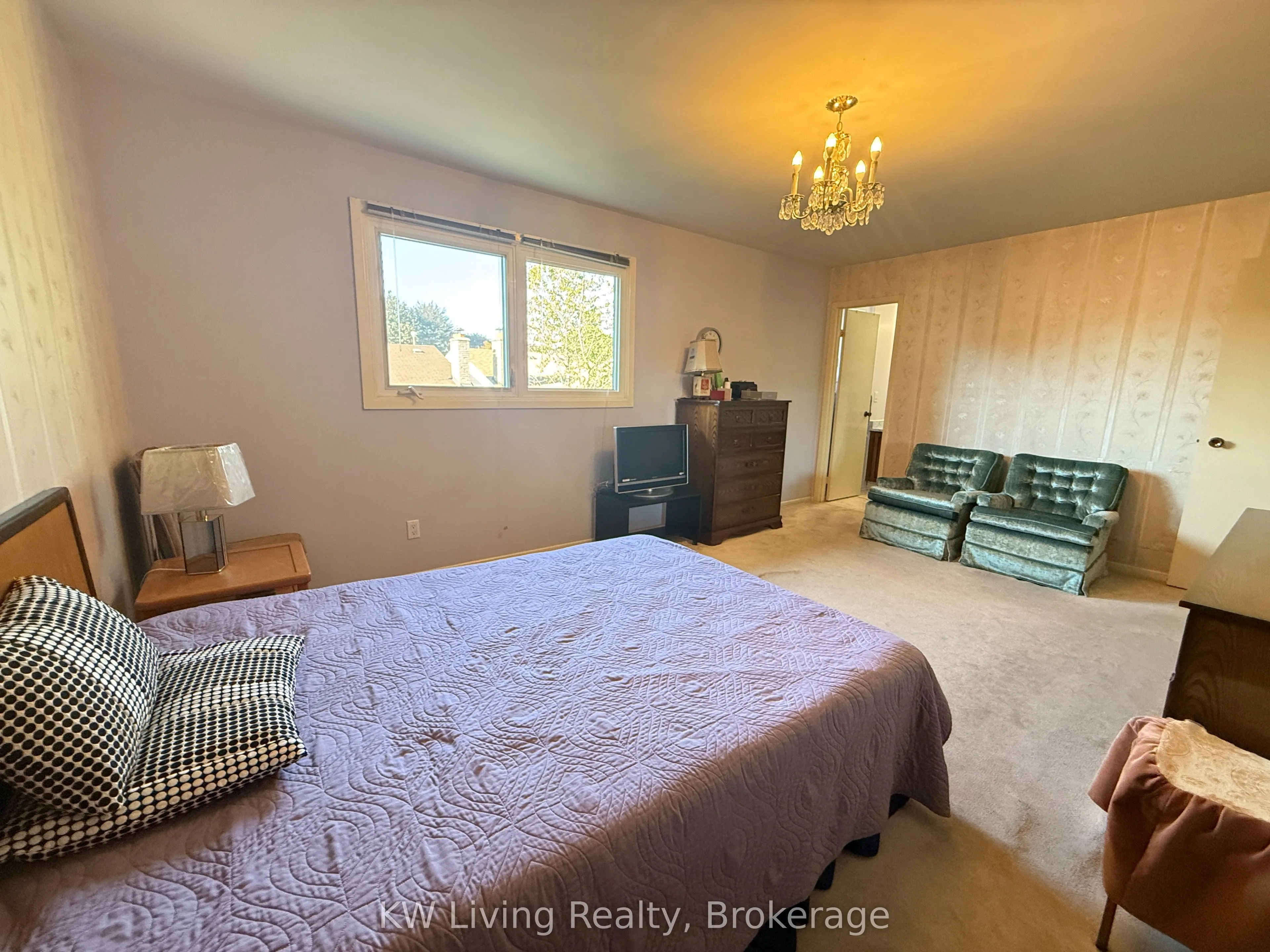 142 Alexmuir Boulevard