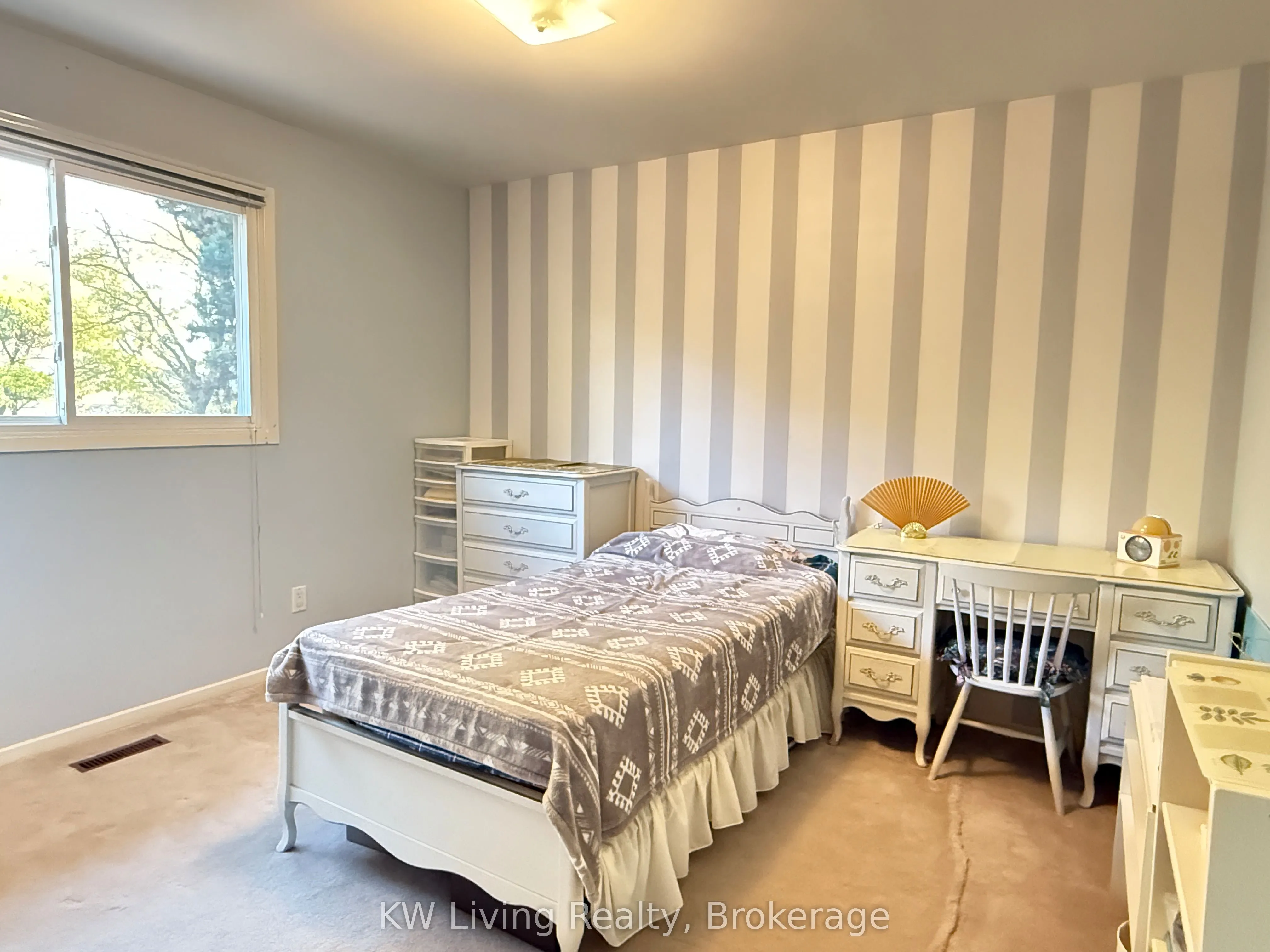 142 Alexmuir Boulevard