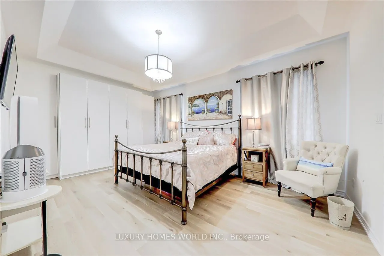 16 Capstan Court