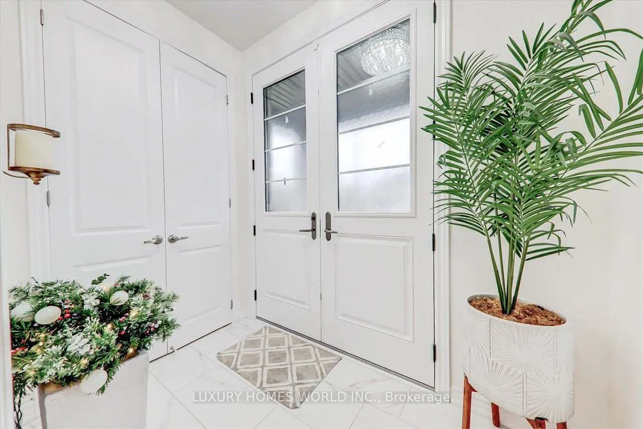 16 Capstan Court