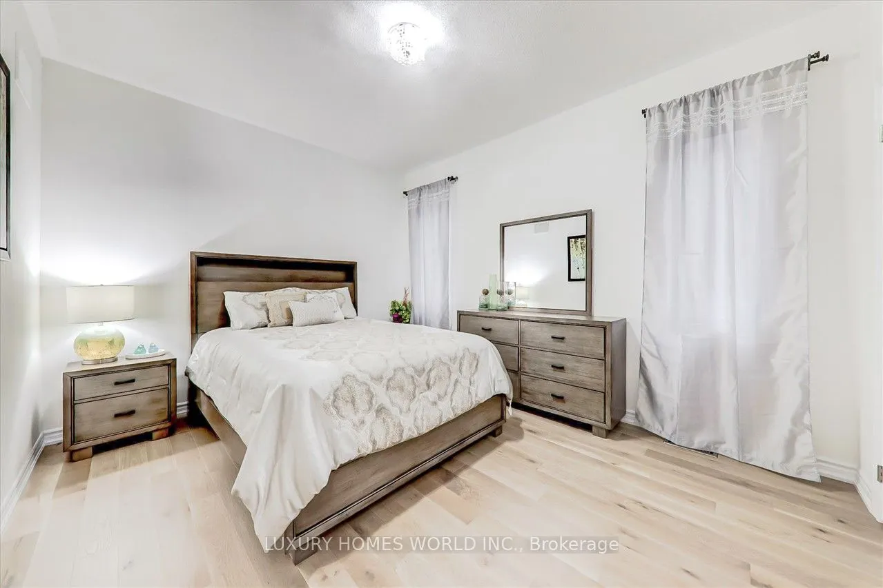 16 Capstan Court