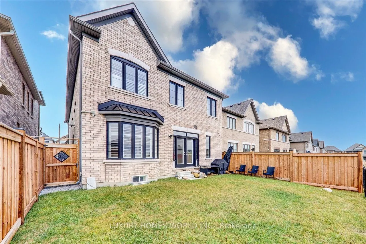 16 Capstan Court