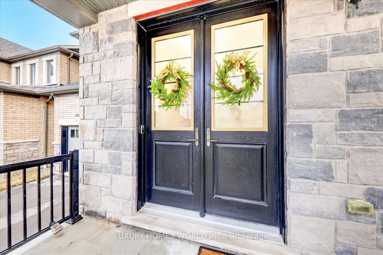 16 Capstan Court