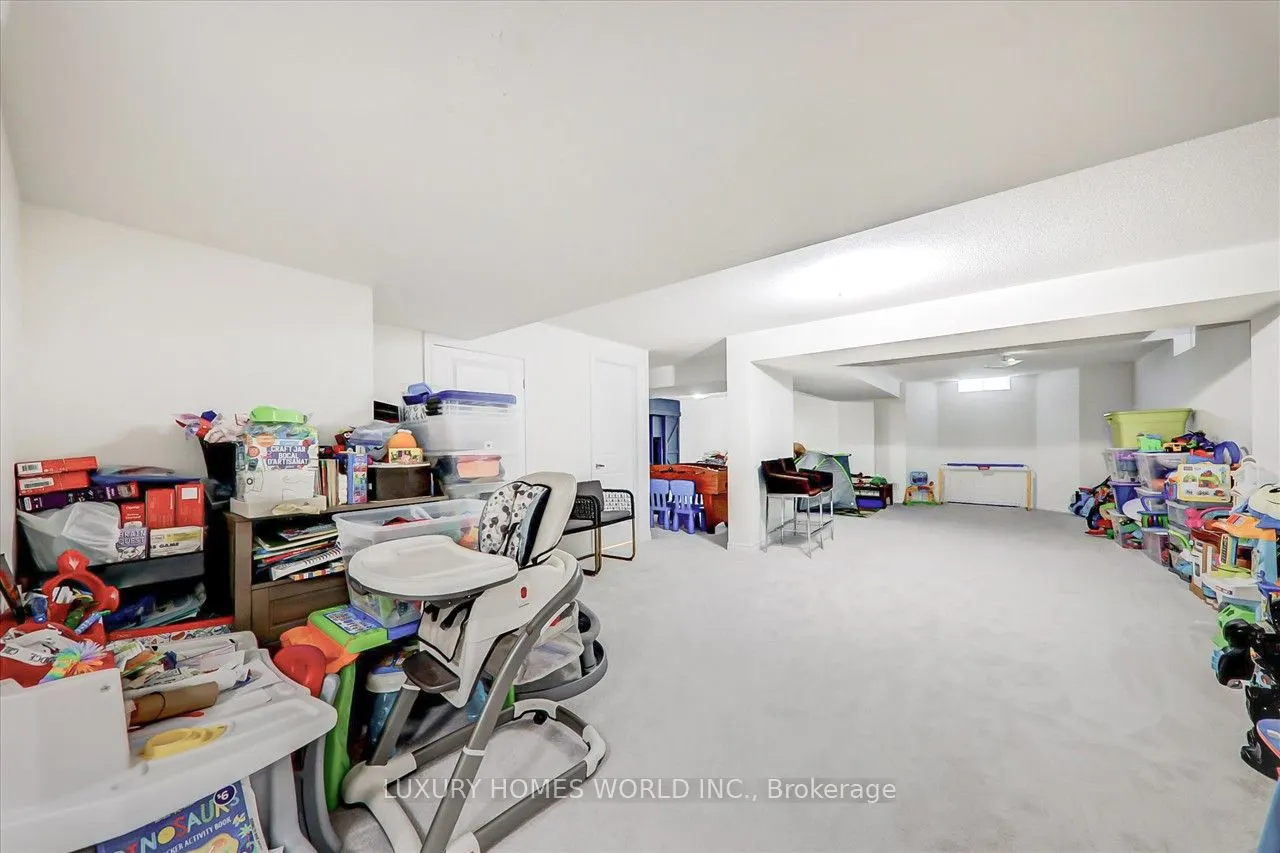 16 Capstan Court