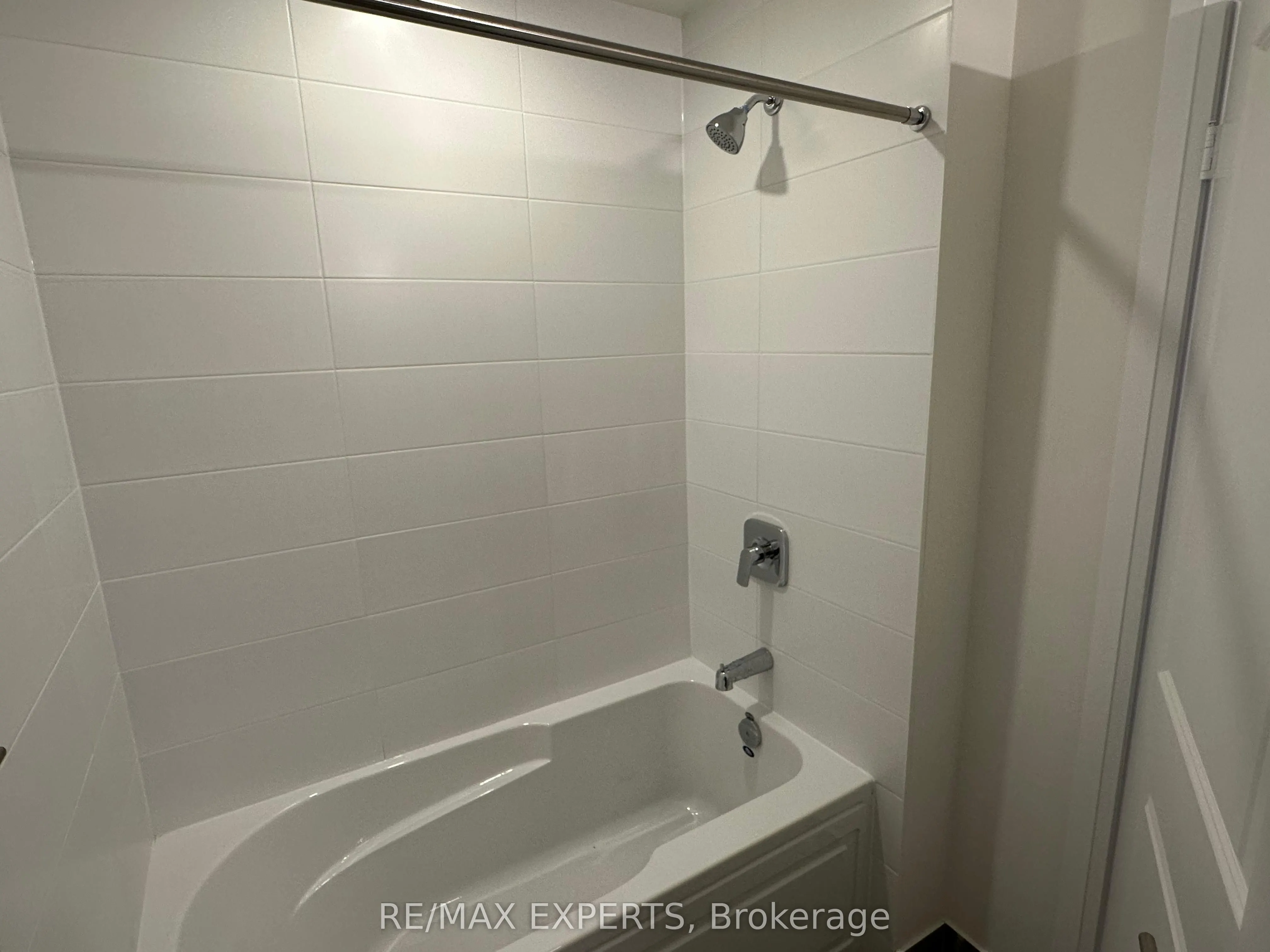 3260 Sheppard Avenue E, #308