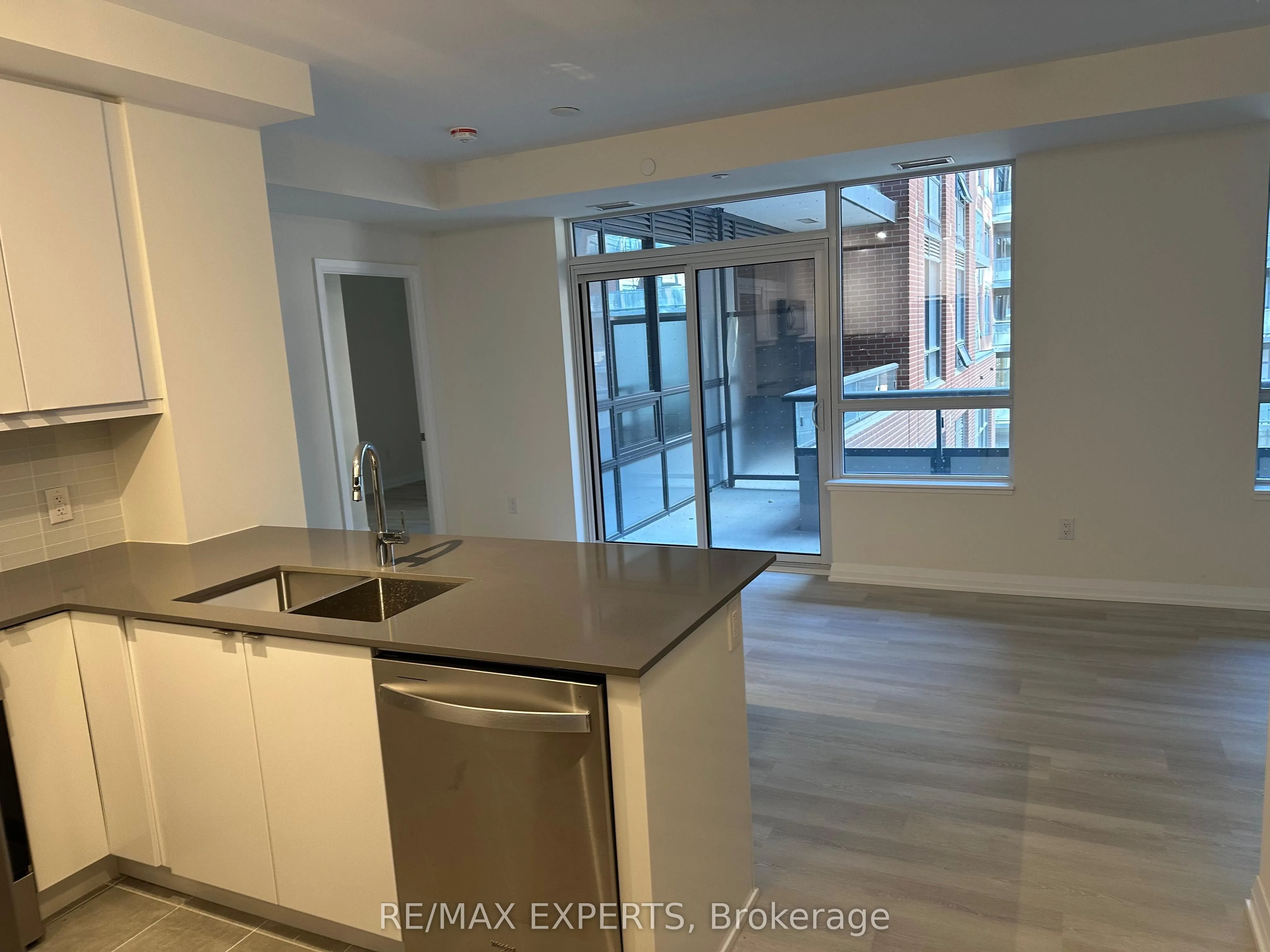 3260 Sheppard Avenue E, #308