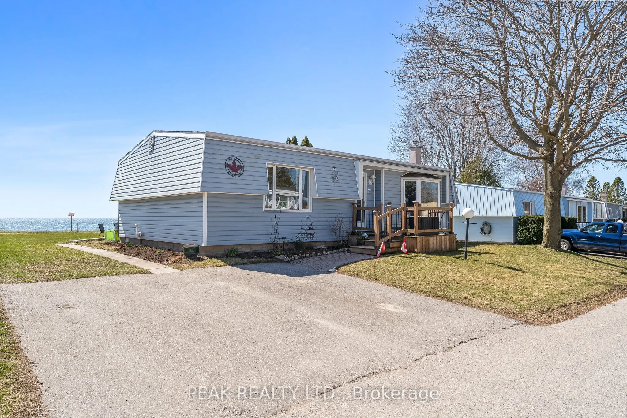 71 Bluffs Road