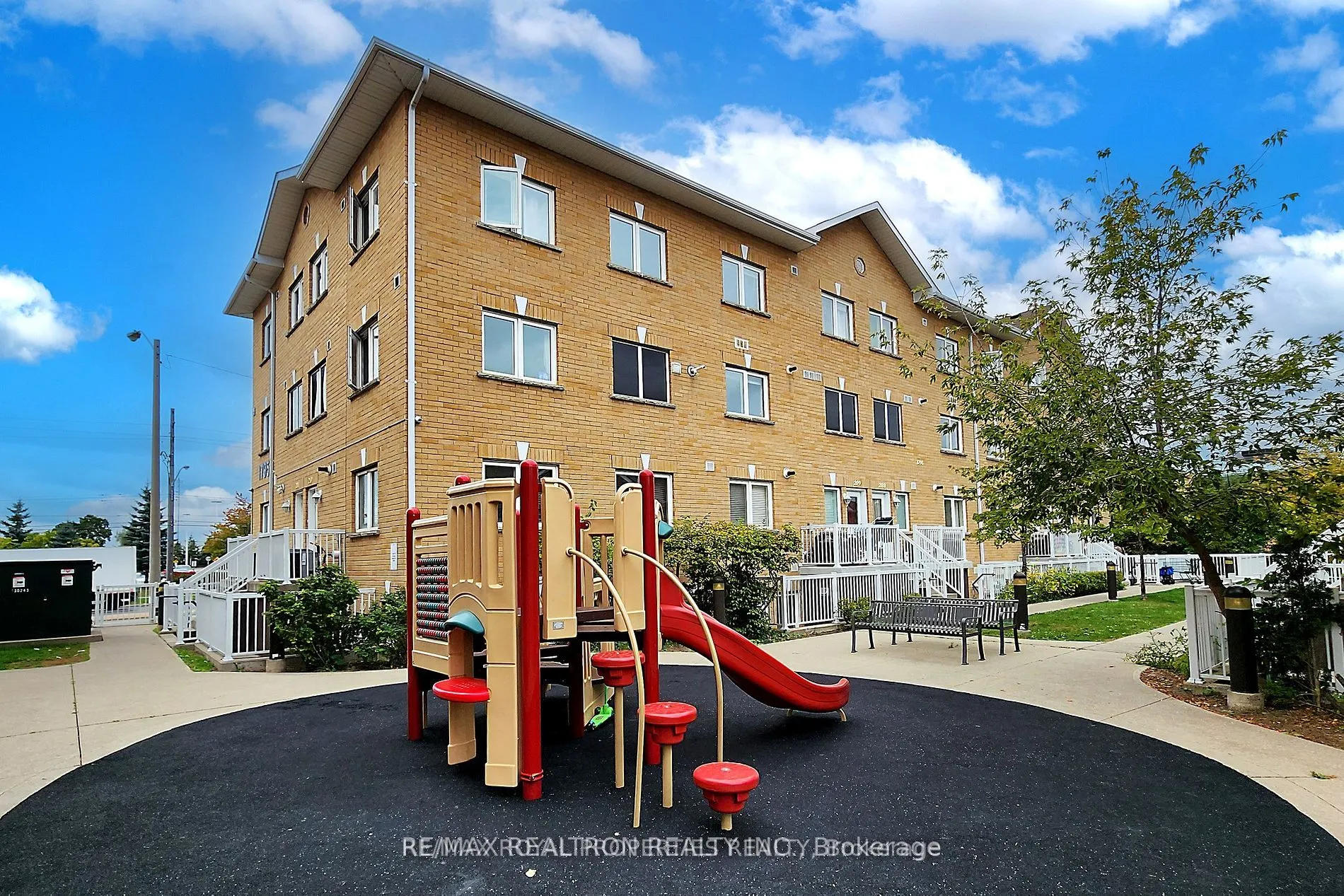 1795 Markham Road, #106