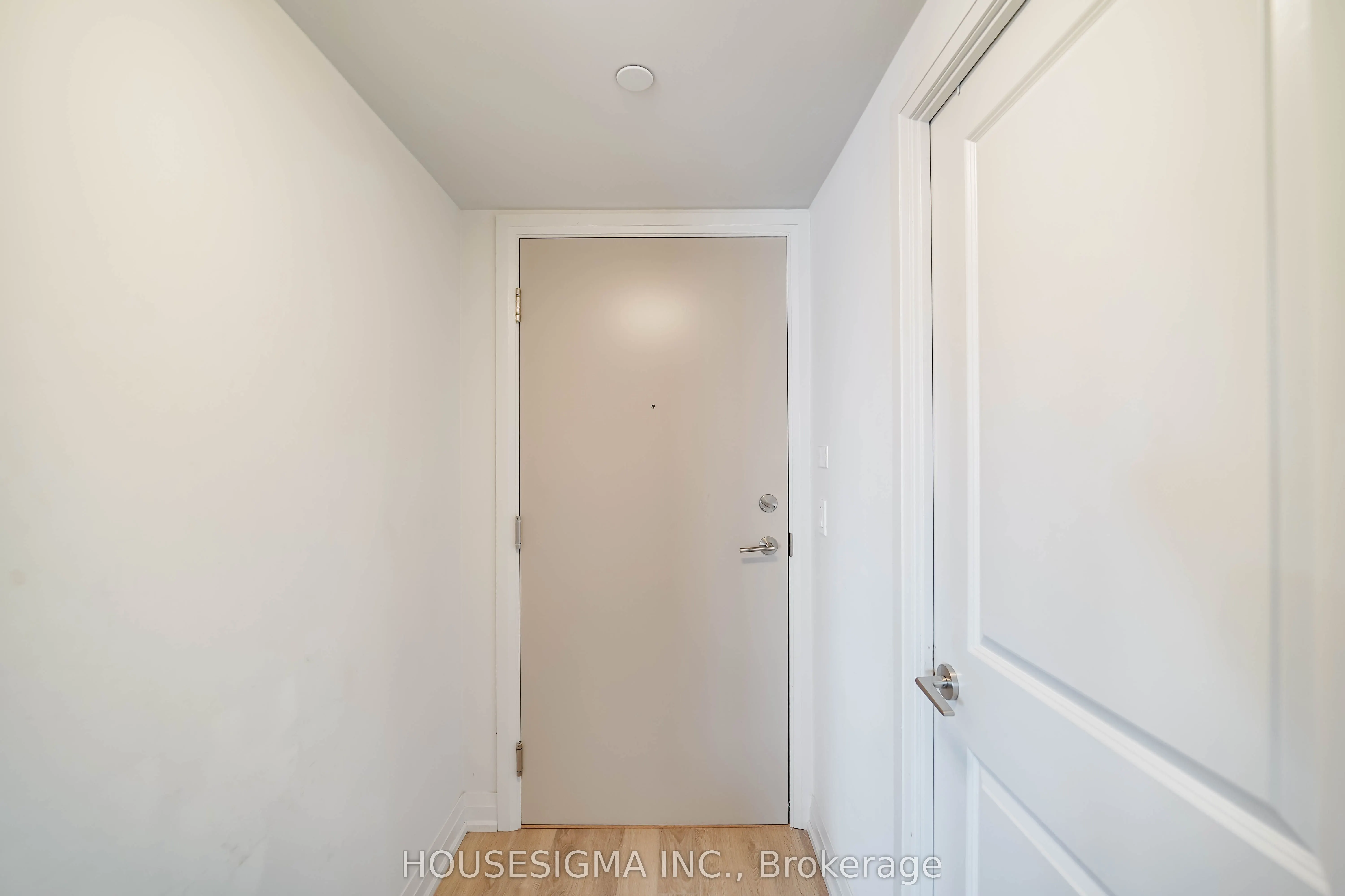 20 Meadowglen Place, #226
