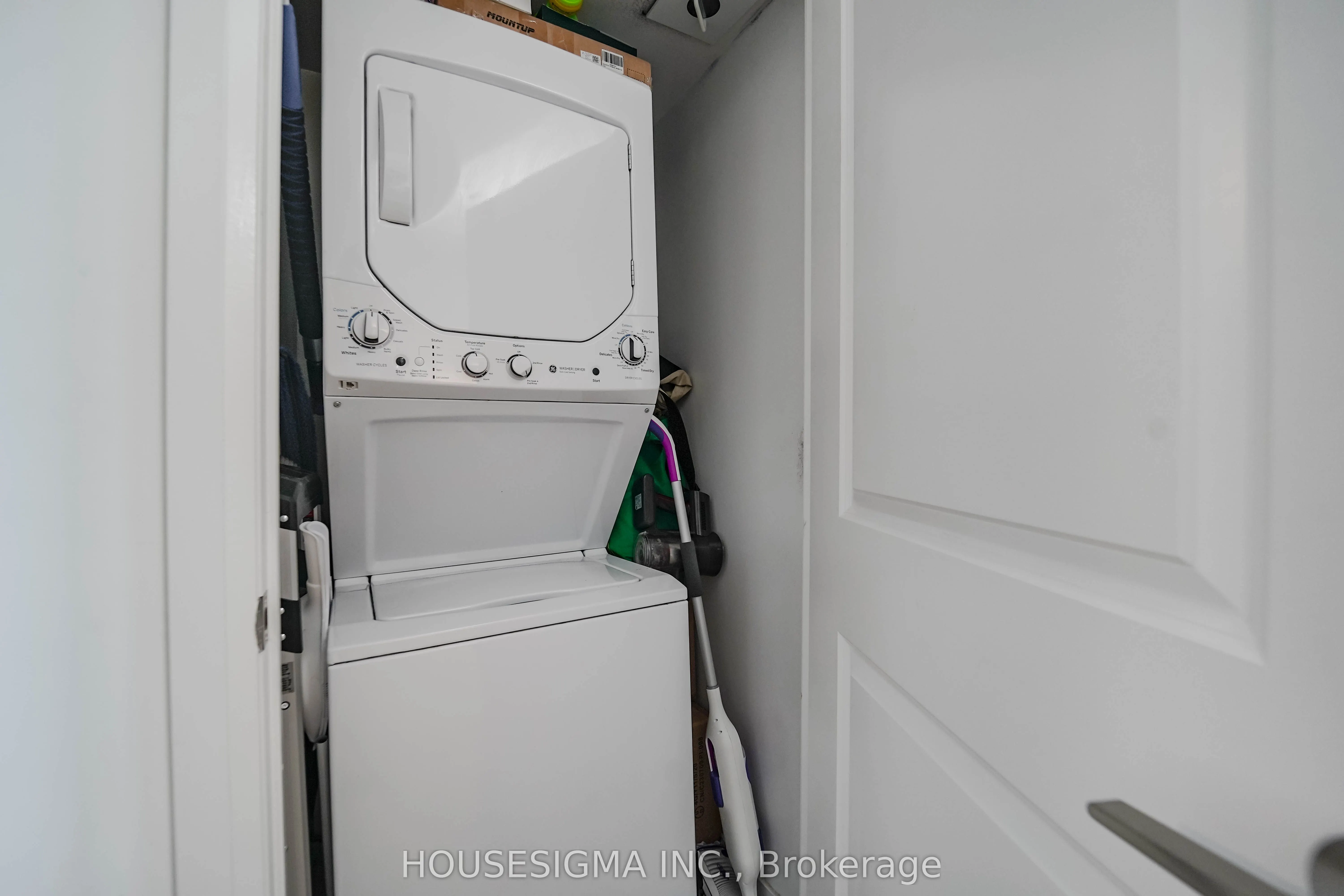 20 Meadowglen Place, #226