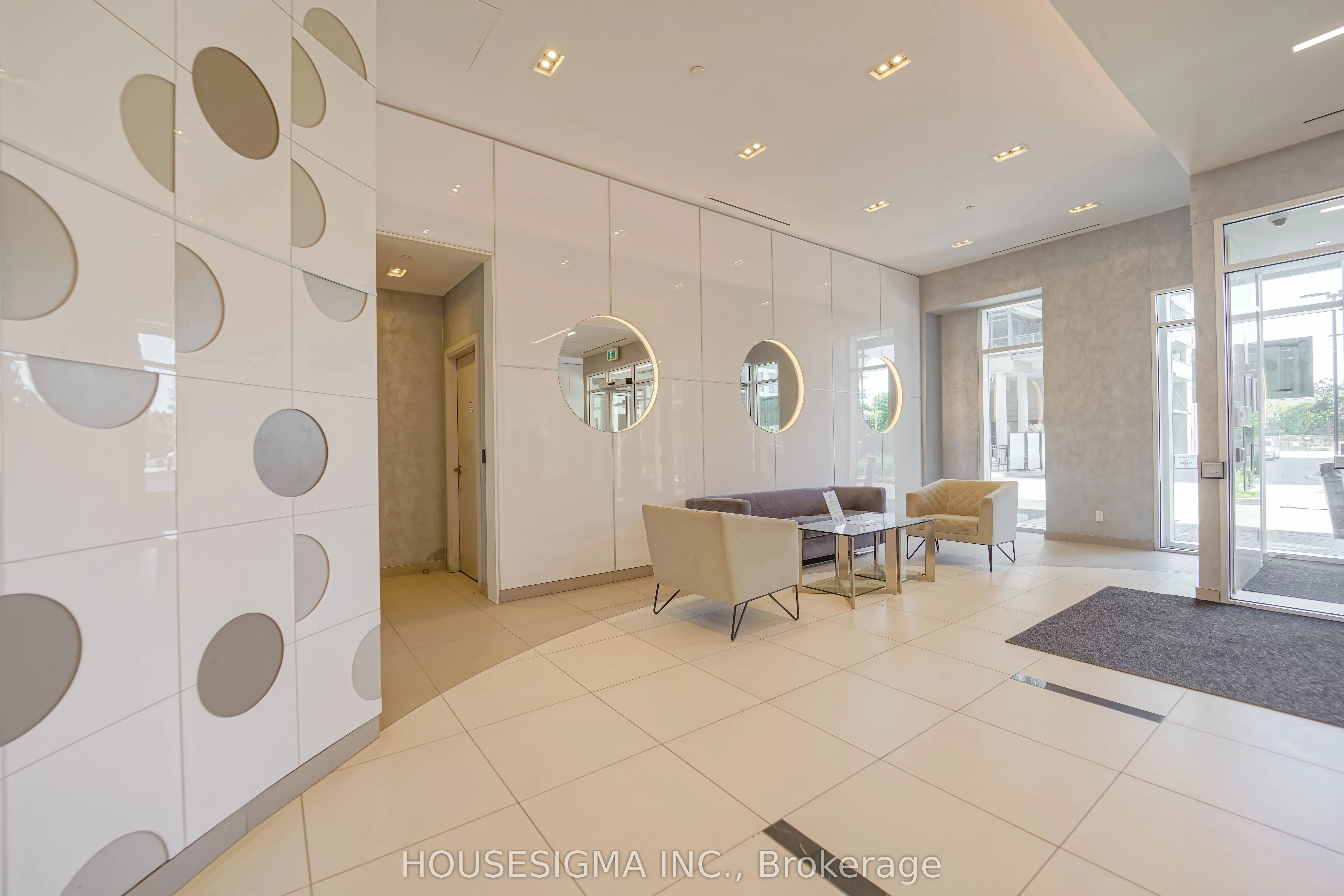 20 Meadowglen Place, #226