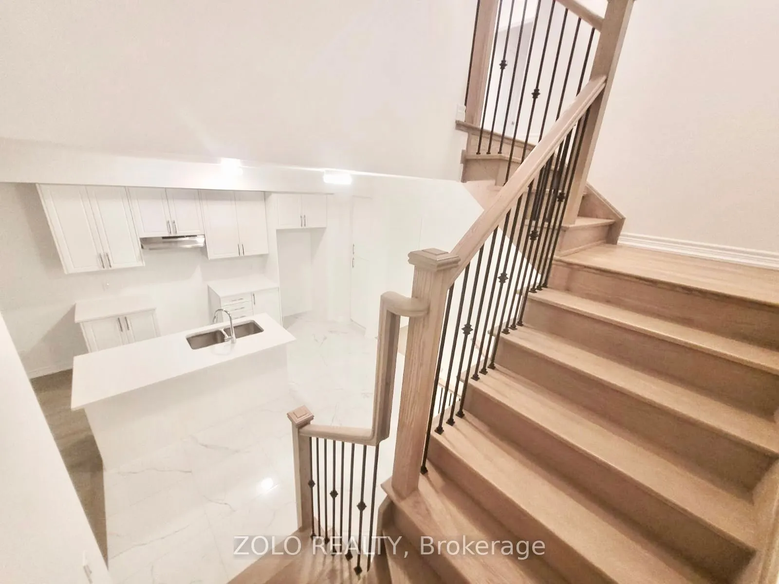 7 Sorbara Way