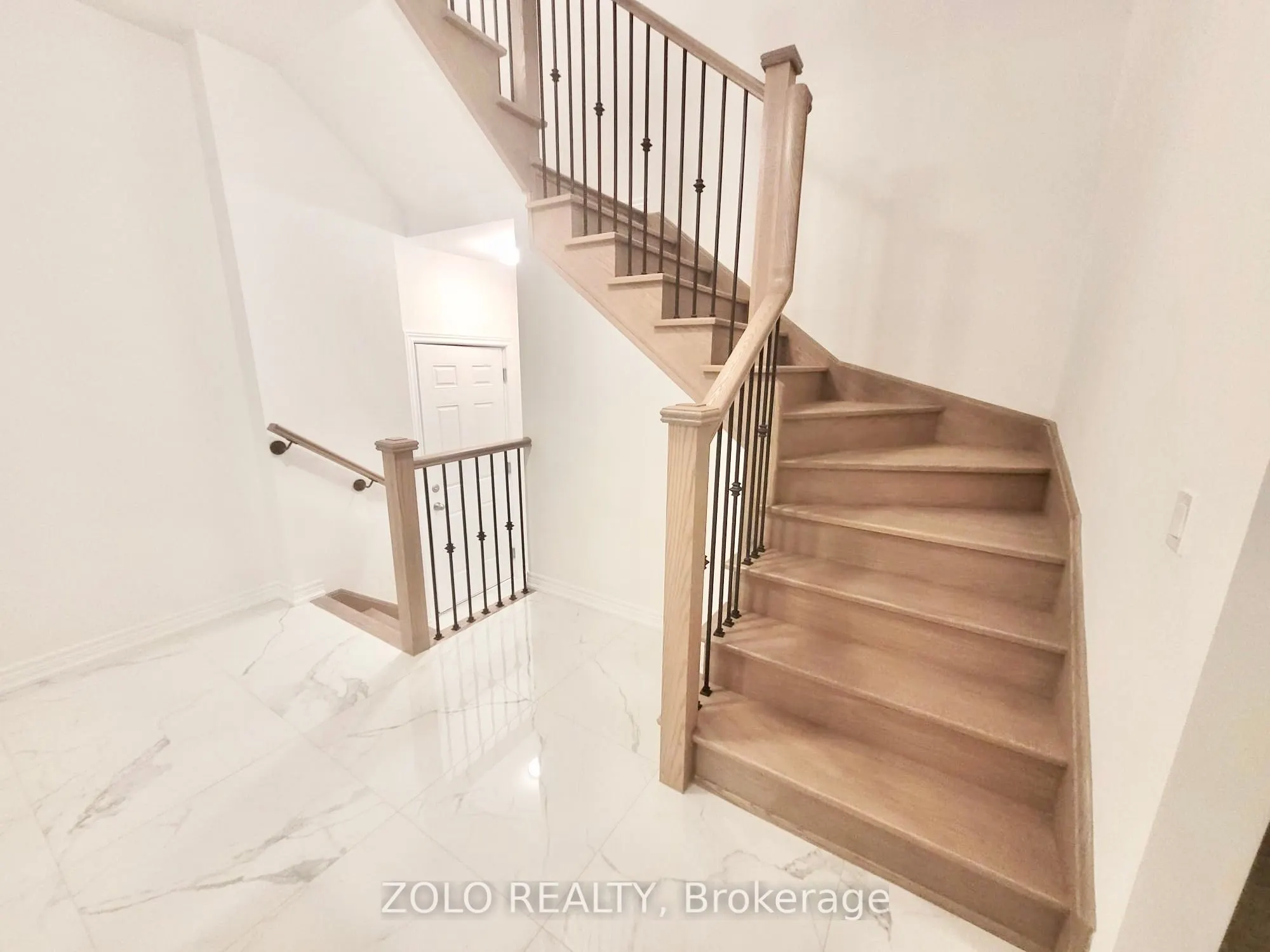 7 Sorbara Way