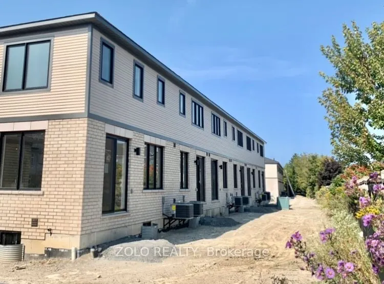 7 Sorbara Way