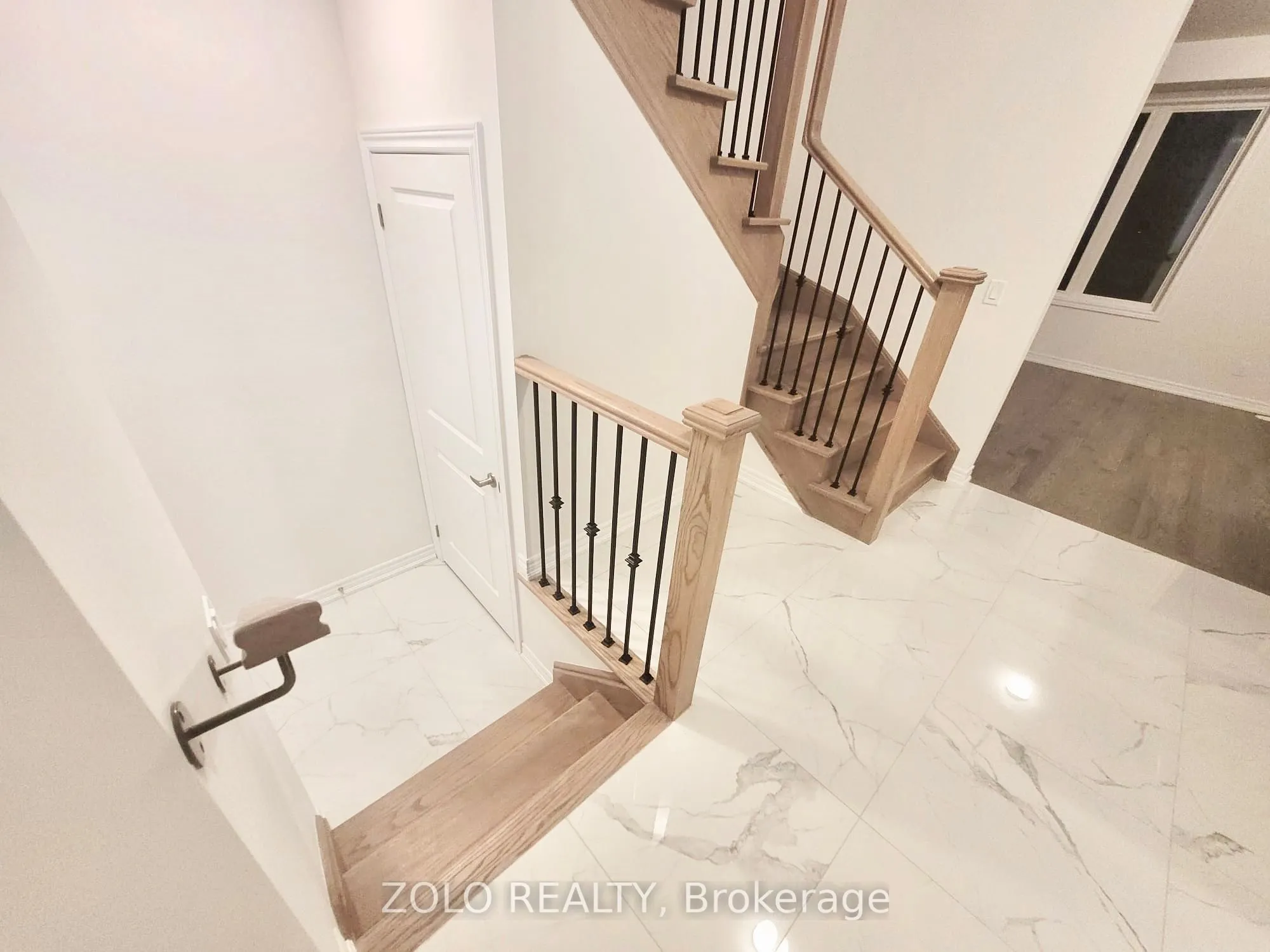7 Sorbara Way