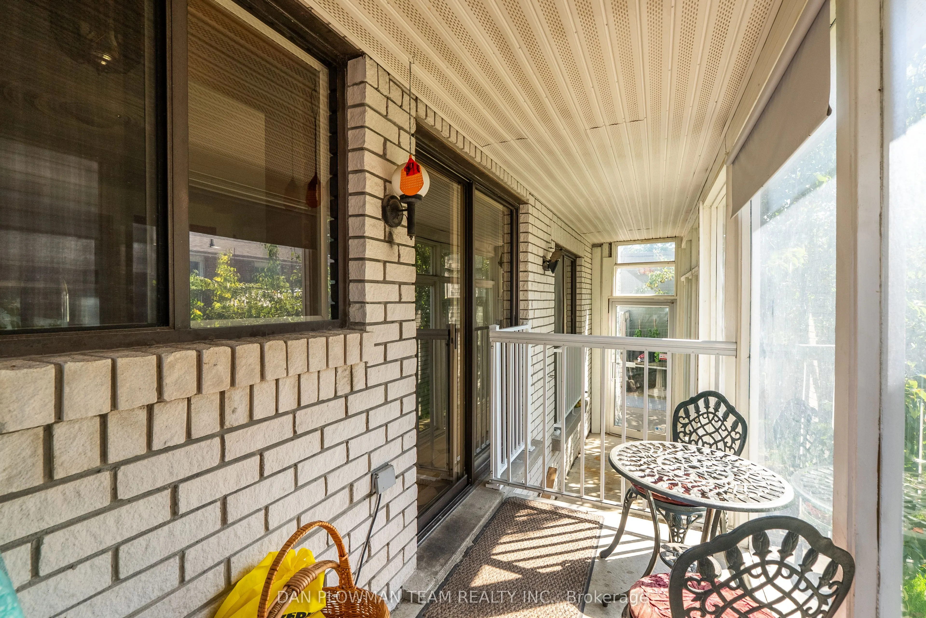 292 Gibbons Street